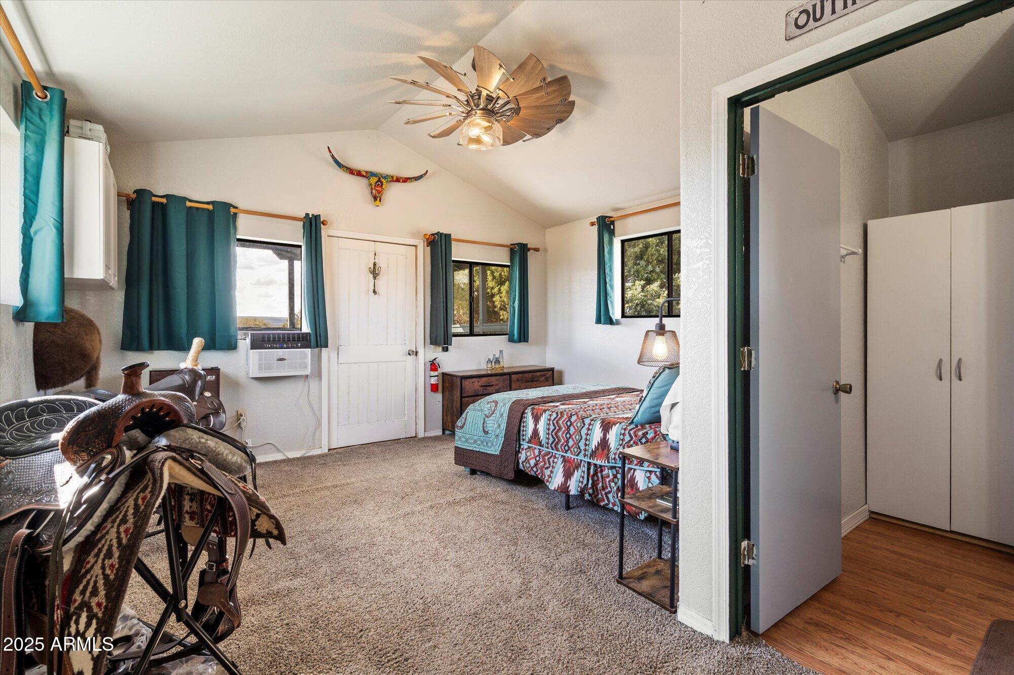 33425 W COWBOY CLINT Way, Seligman