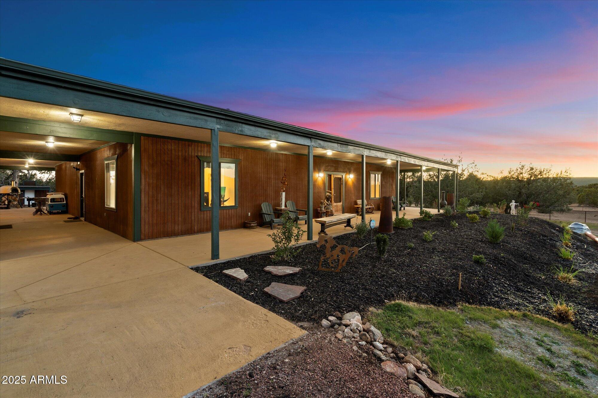 33425 W COWBOY CLINT Way, Seligman