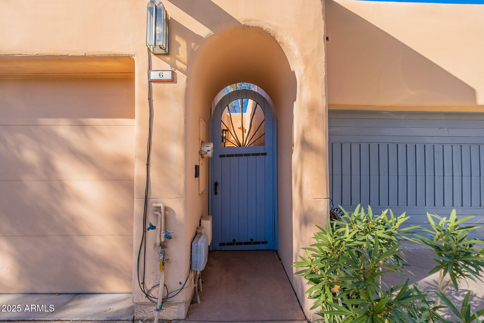 6411 S RIVER Drive, 6, Tempe Unit: 6