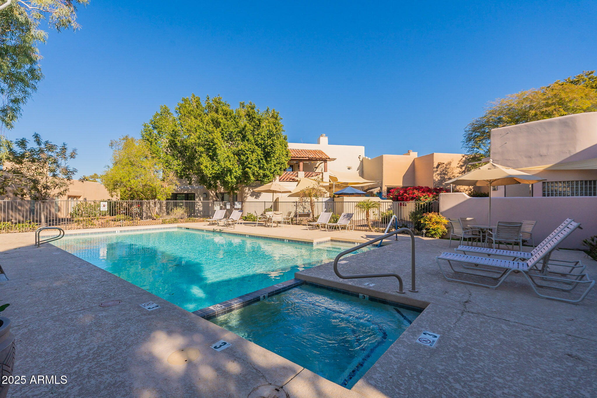 6411 S RIVER Drive, 6, Tempe Unit: 6