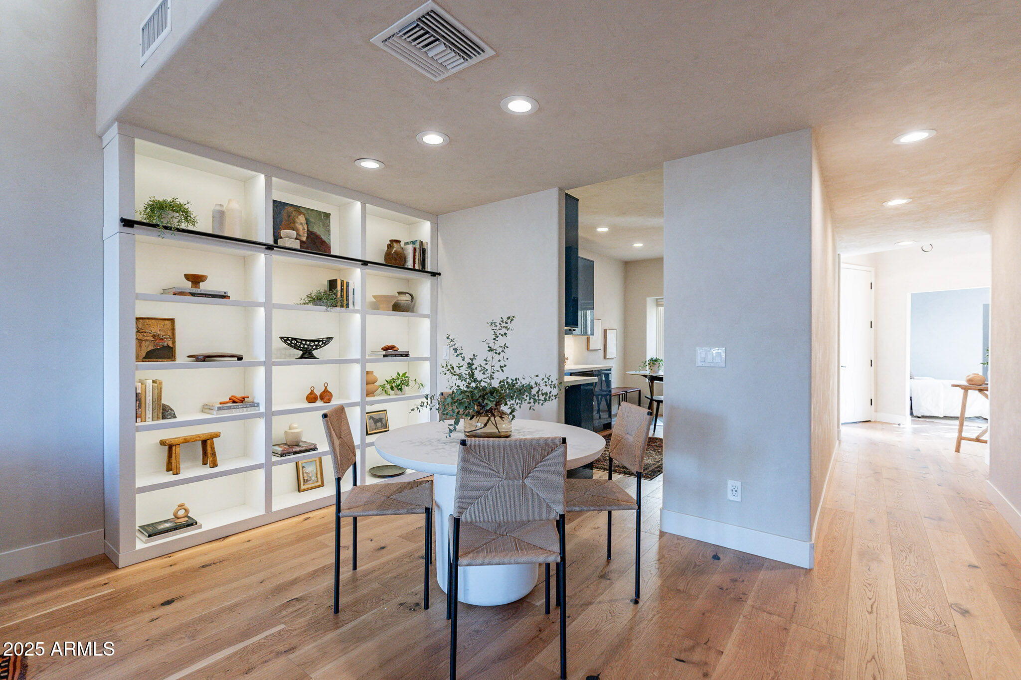 6411 S RIVER Drive, 6, Tempe Unit: 6