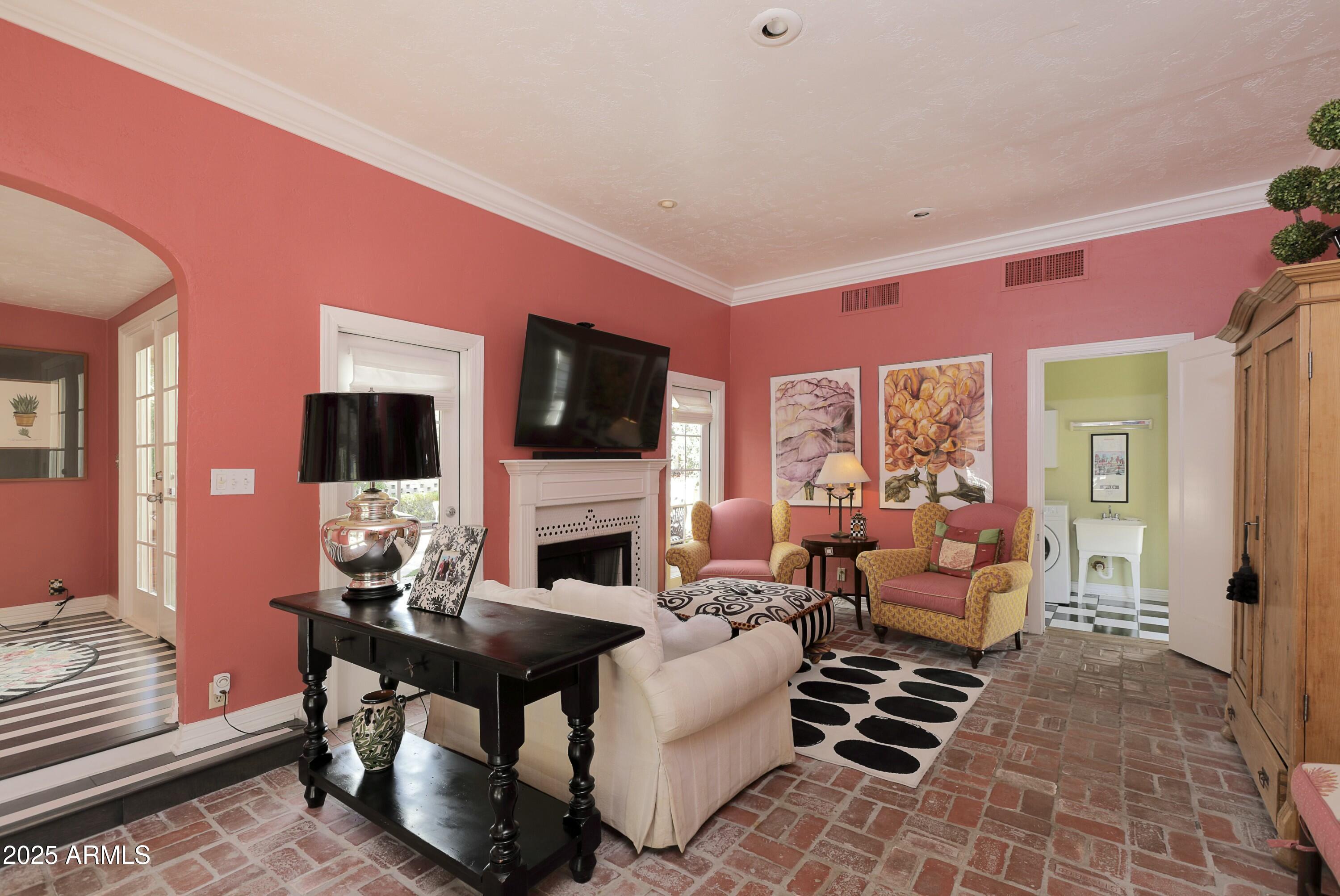 34 W VERNON Avenue, Phoenix