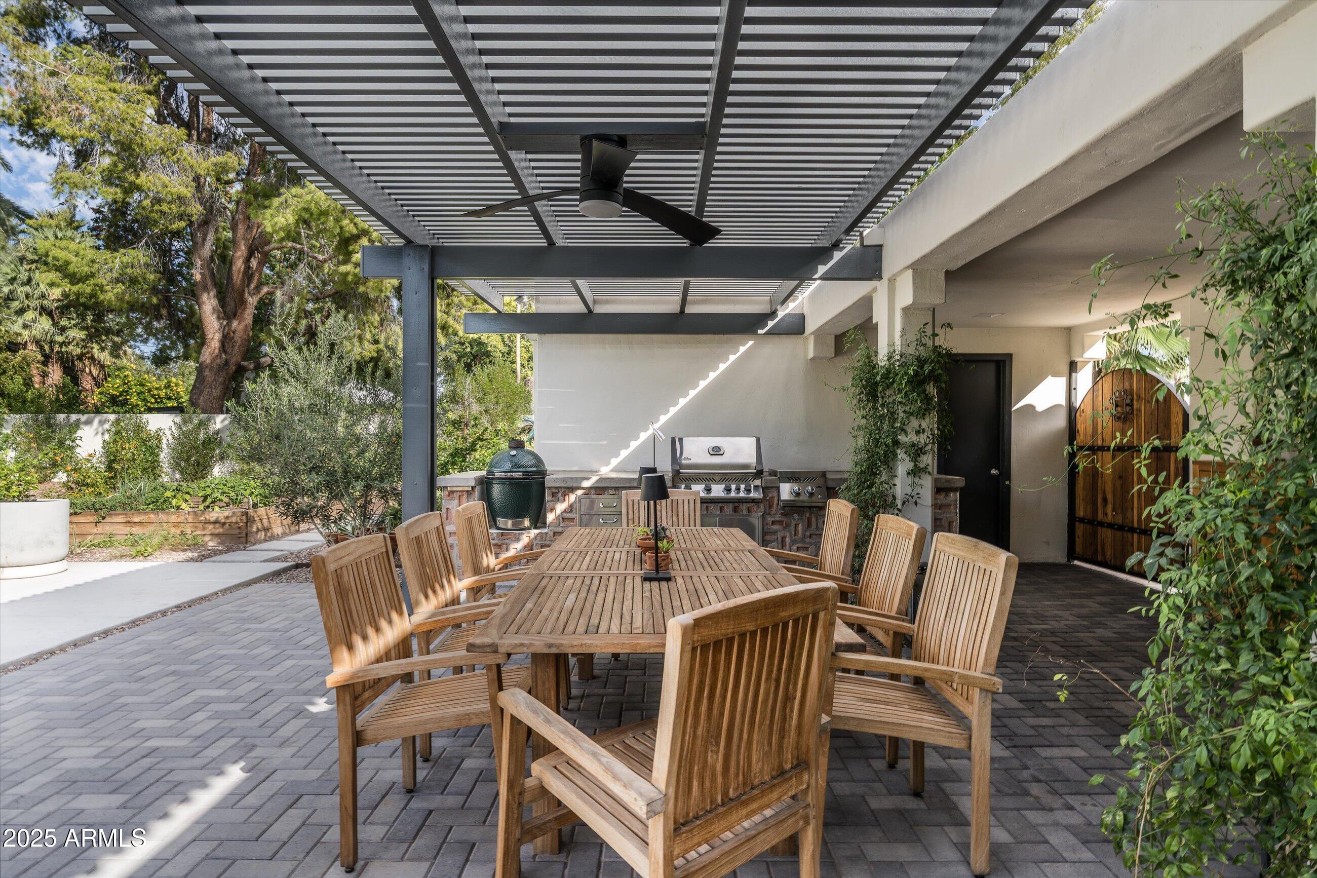 30 W PASADENA Avenue