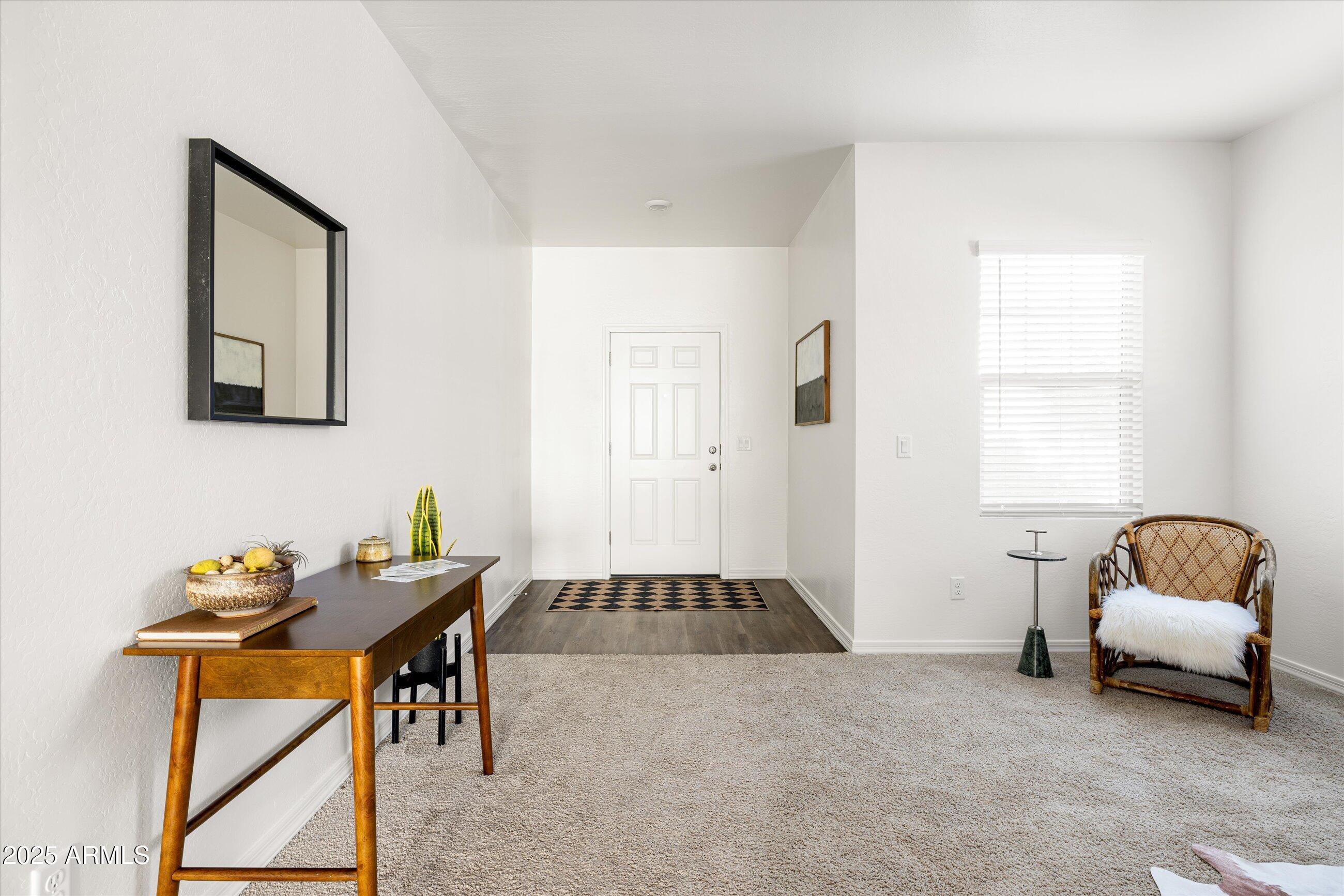 19573 W BADGETT Lane, Litchfield Park