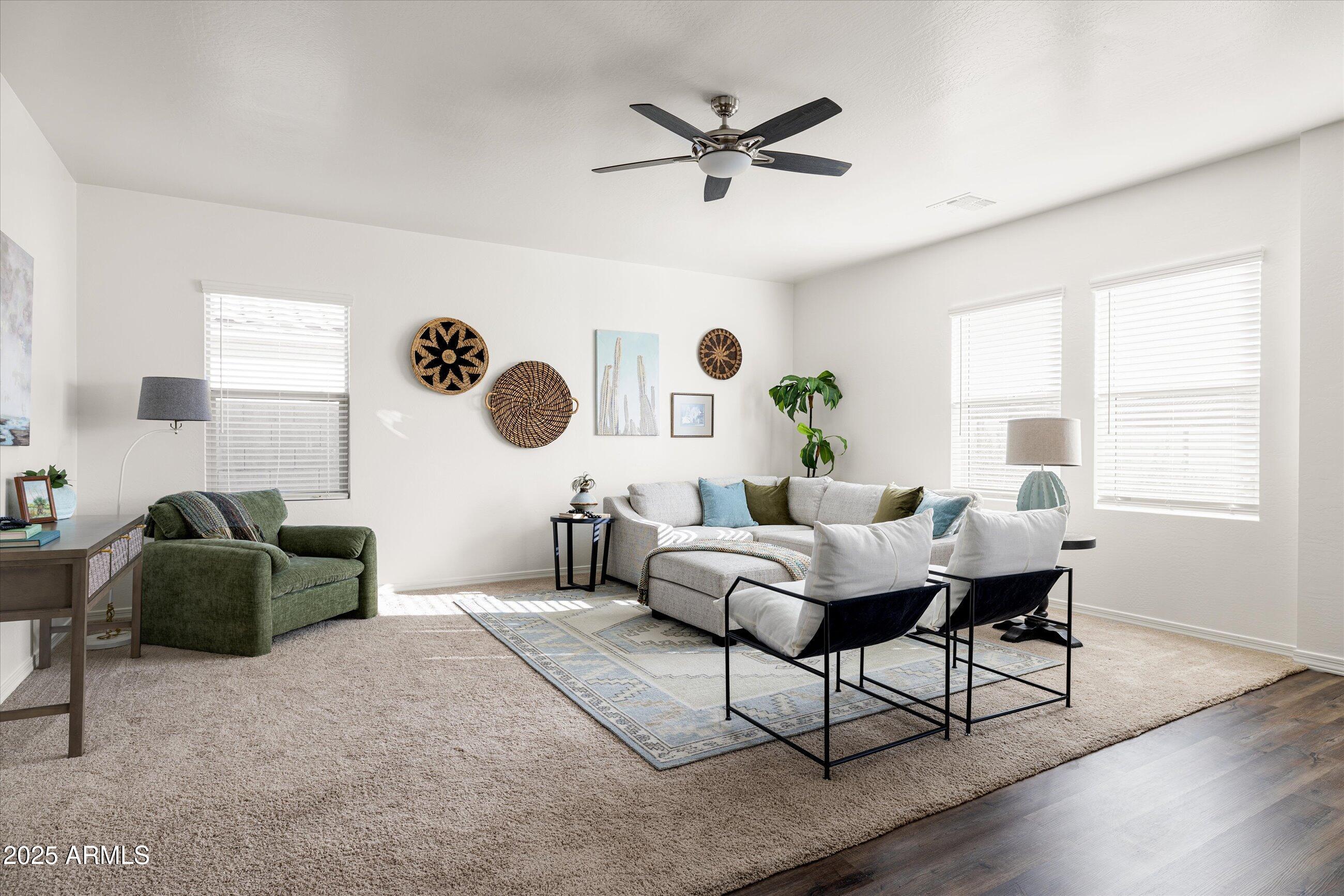 19573 W BADGETT Lane, Litchfield Park