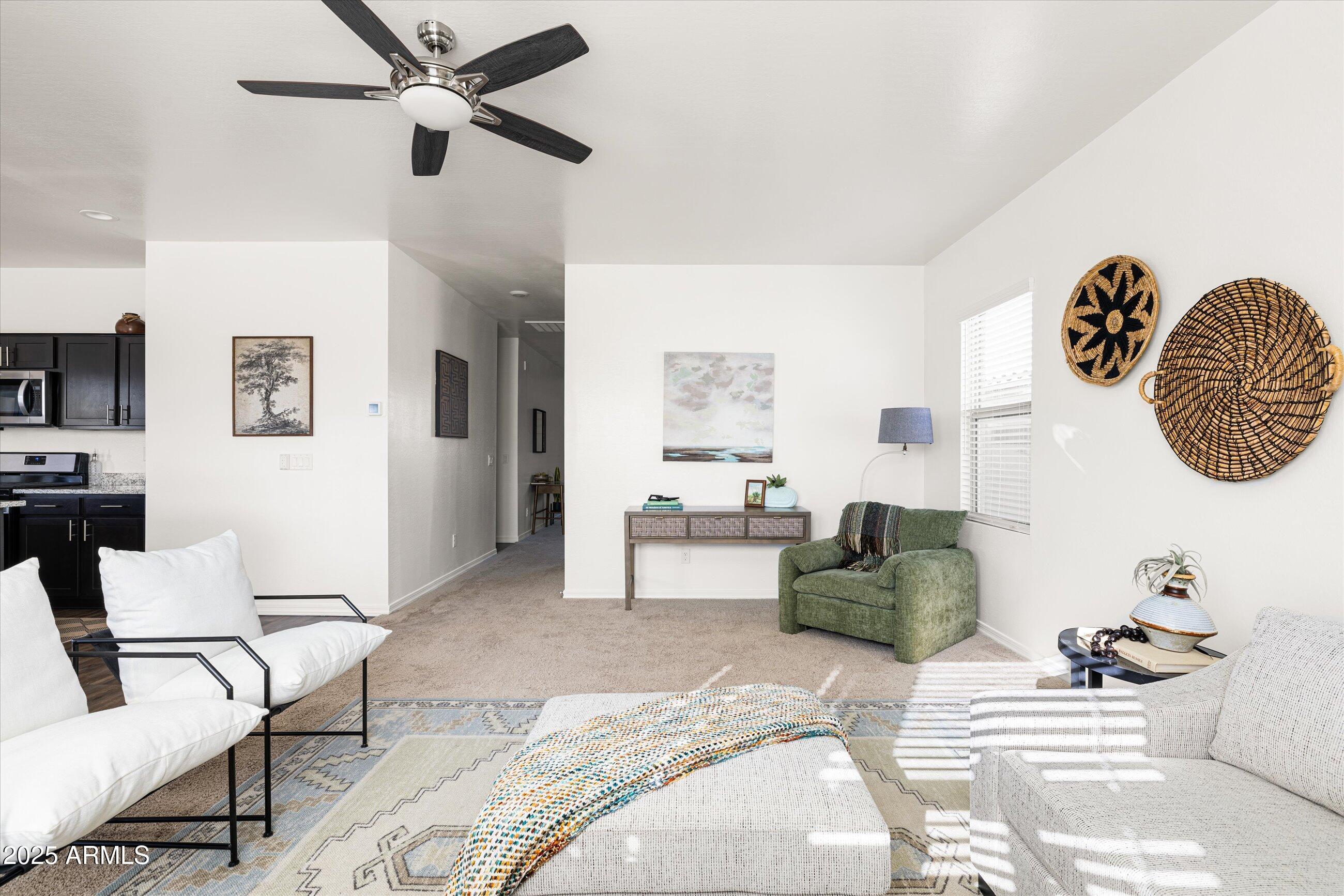 19573 W BADGETT Lane, Litchfield Park