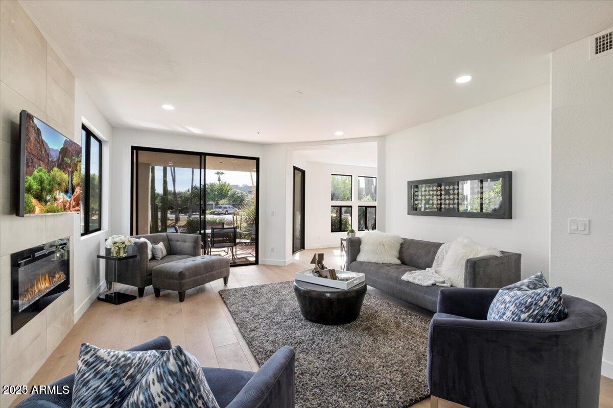 7700 E GAINEY RANCH Road, 122