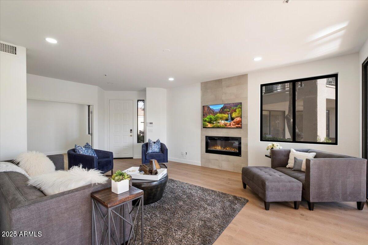 7700 E GAINEY RANCH Road, 122