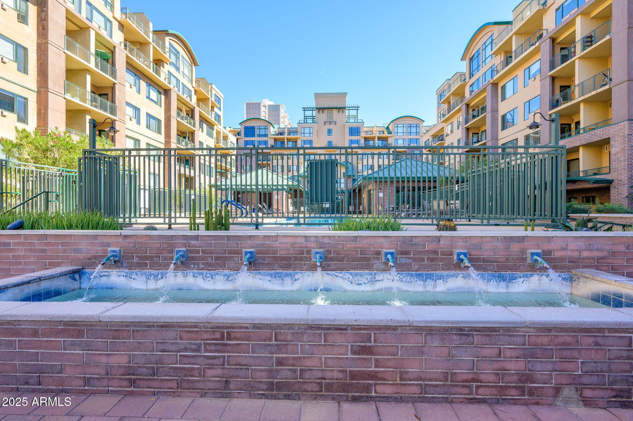 16 W ENCANTO Boulevard, 502