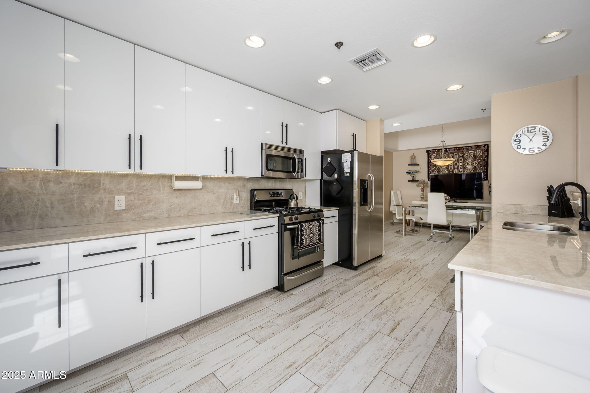 16 W ENCANTO Boulevard, 502