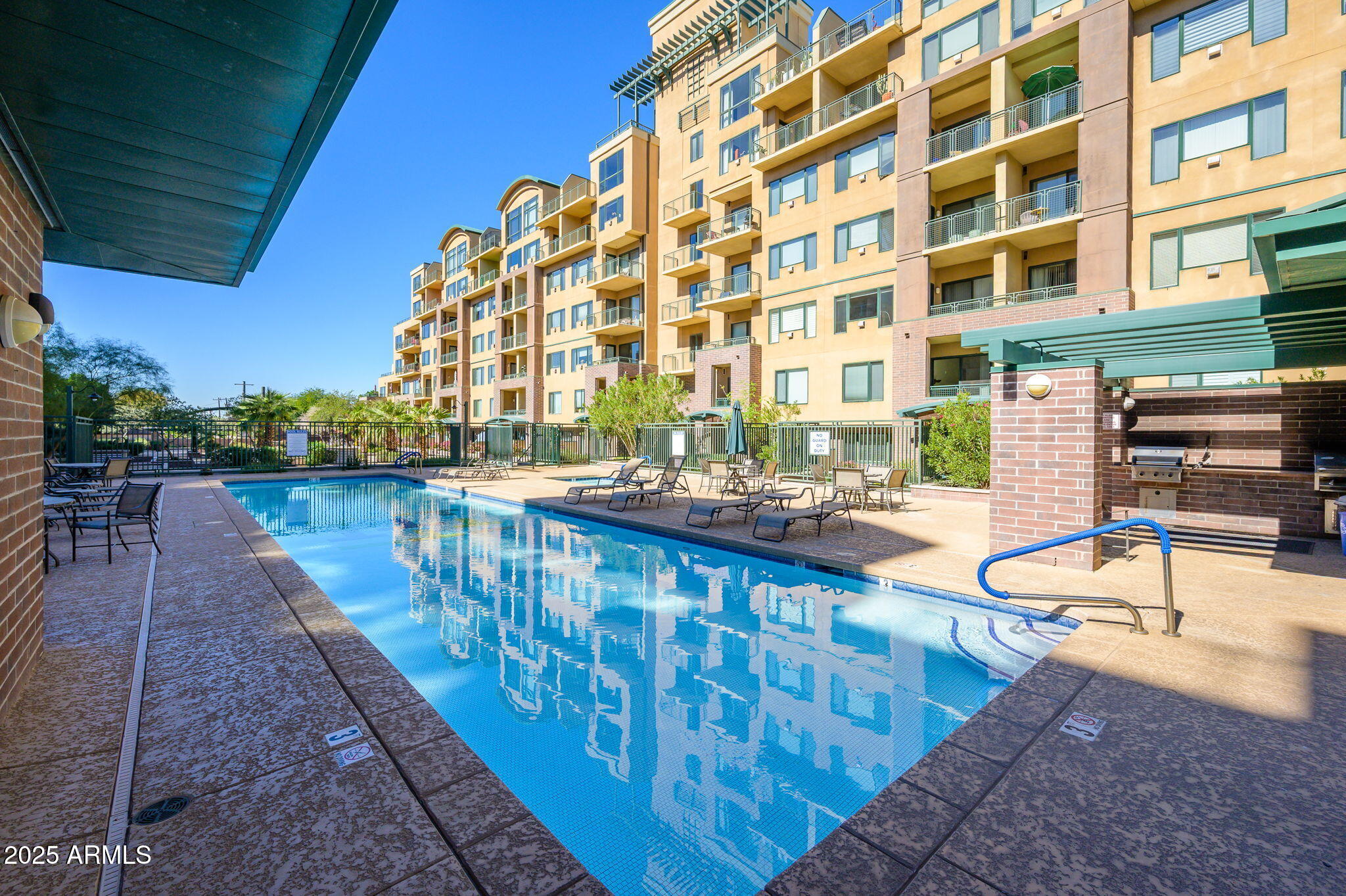 16 W ENCANTO Boulevard, 502