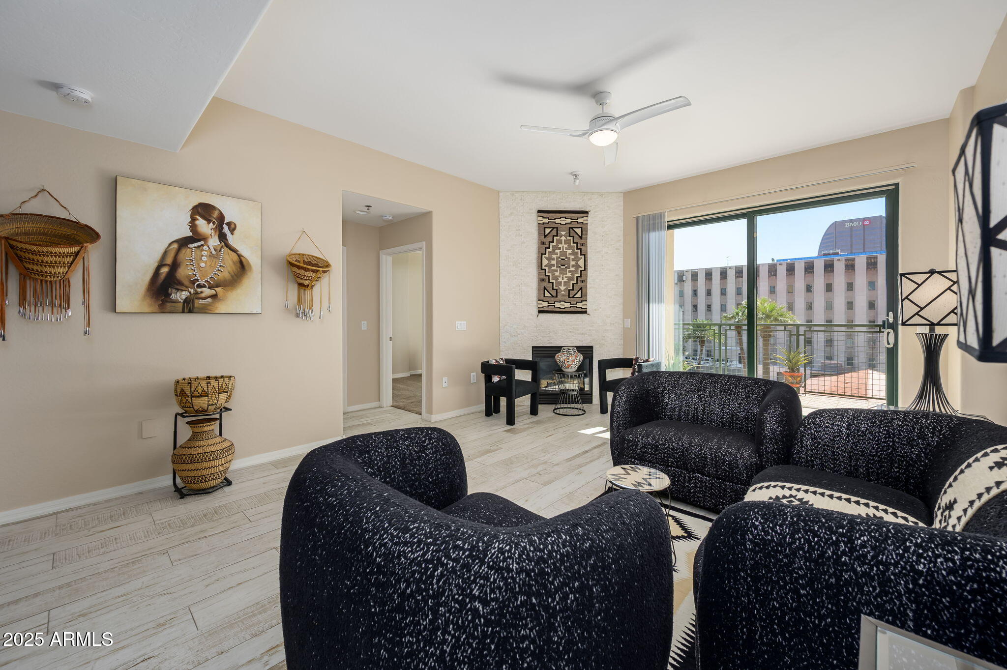 16 W ENCANTO Boulevard, 502