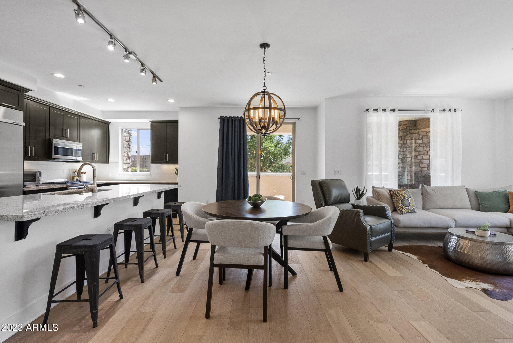 4803 N WOODMERE FAIRWAY, 1011