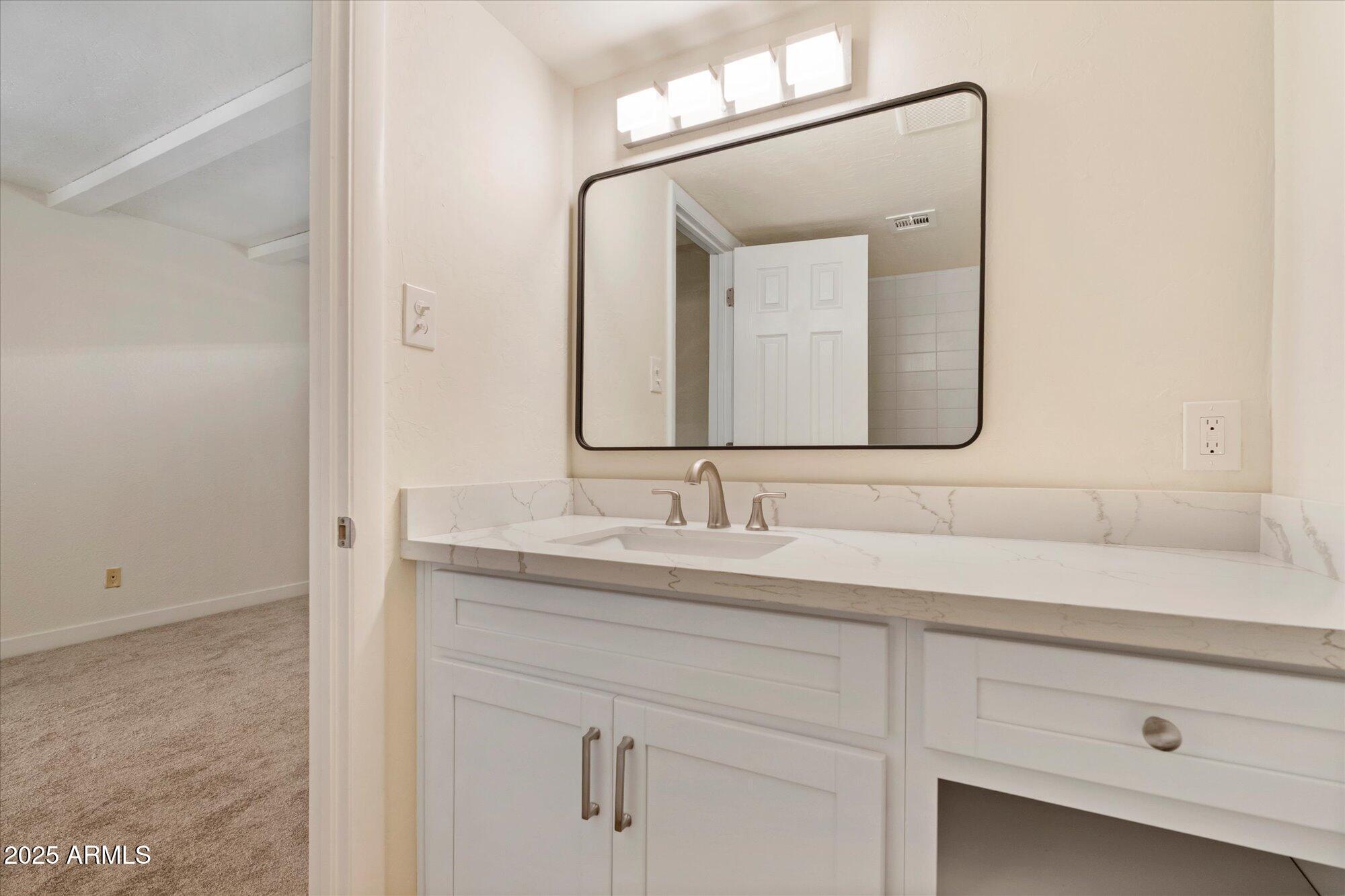 1014 E Osborn Road, A