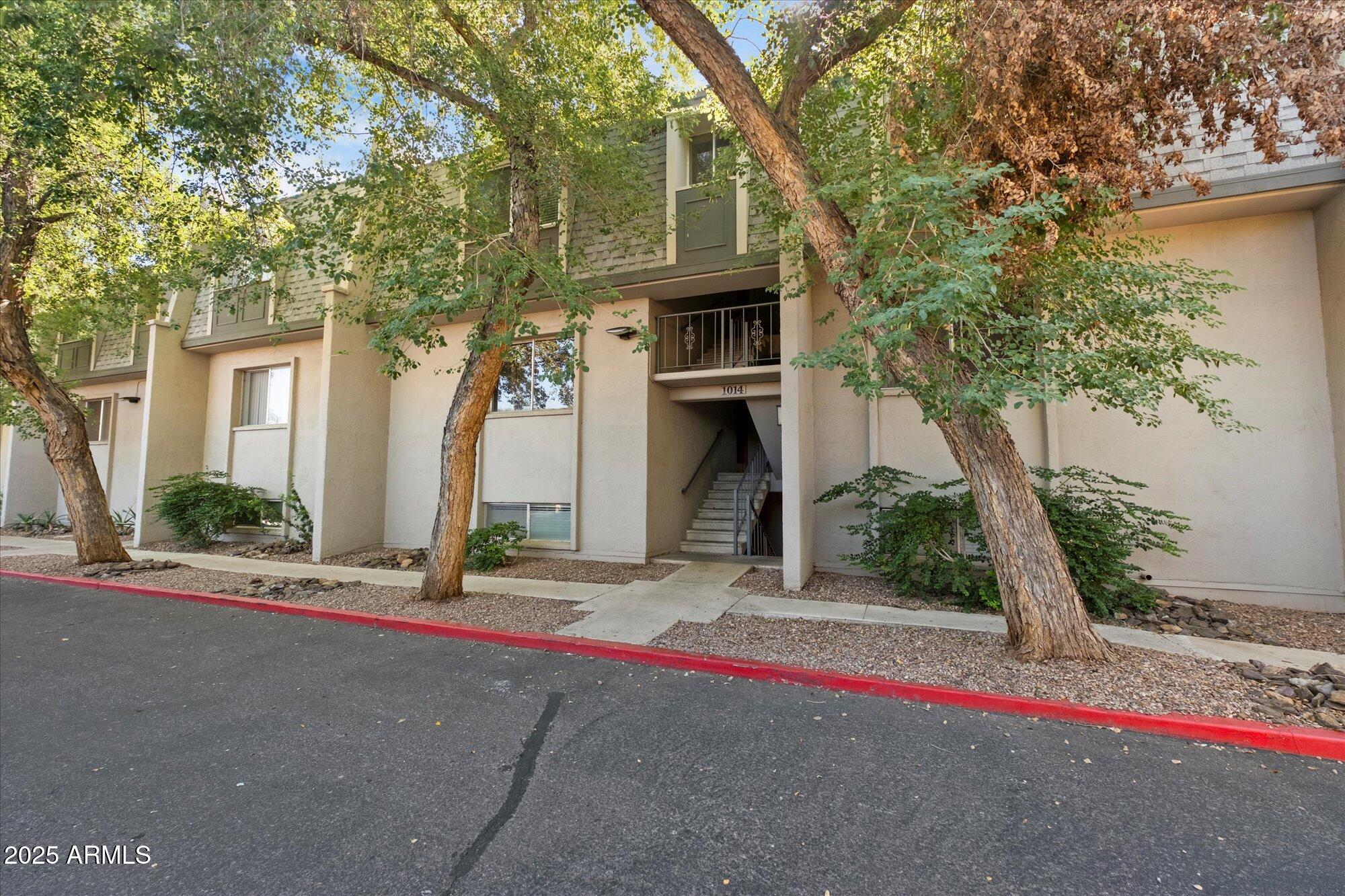 1014 E Osborn Road, A