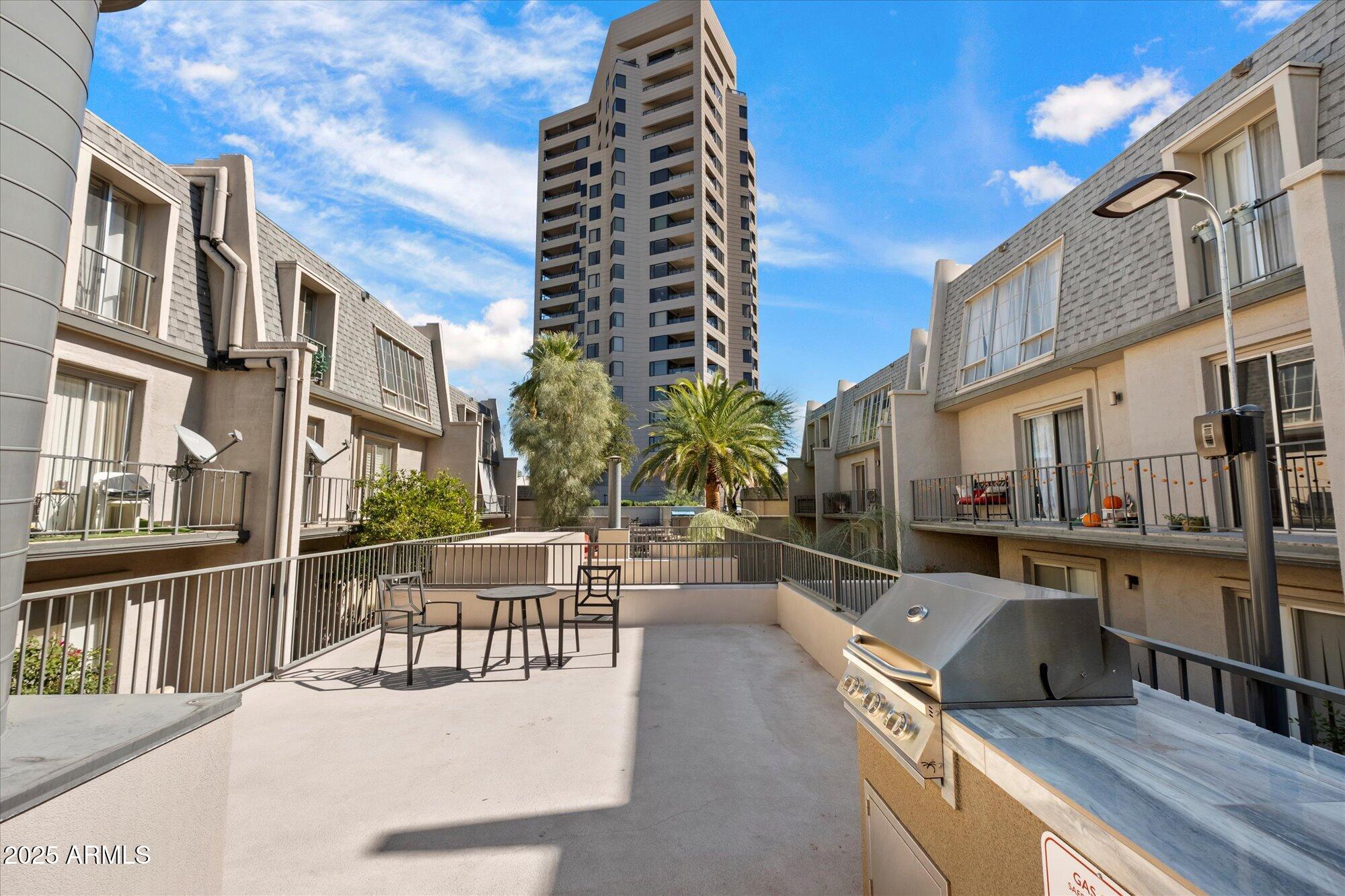 1014 E Osborn Road, A