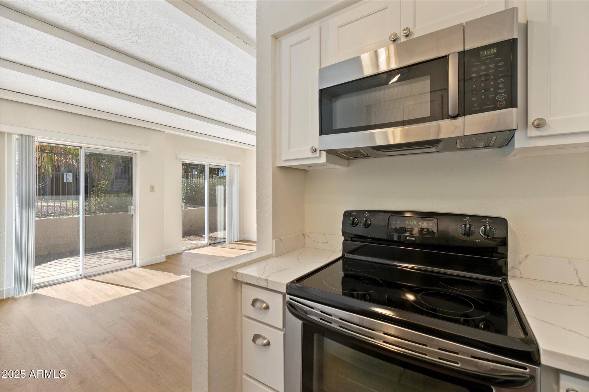 1014 E Osborn Road, A