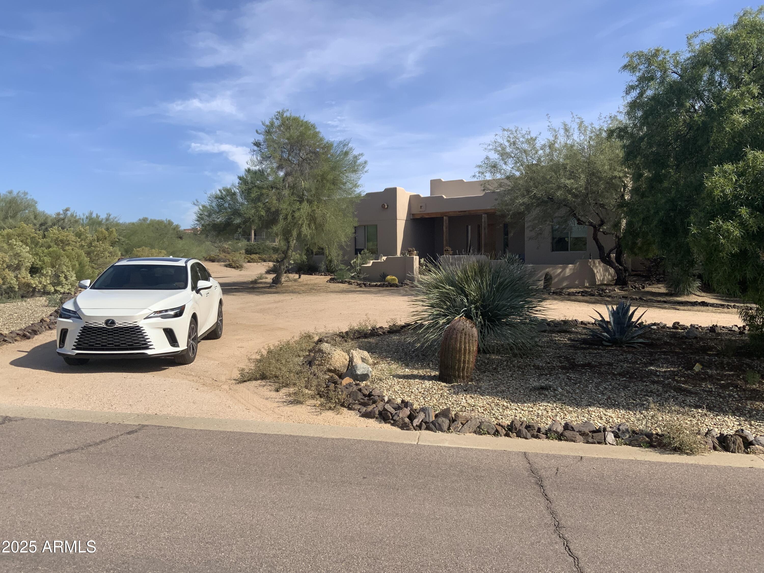 11006 E Santa Fe Trail