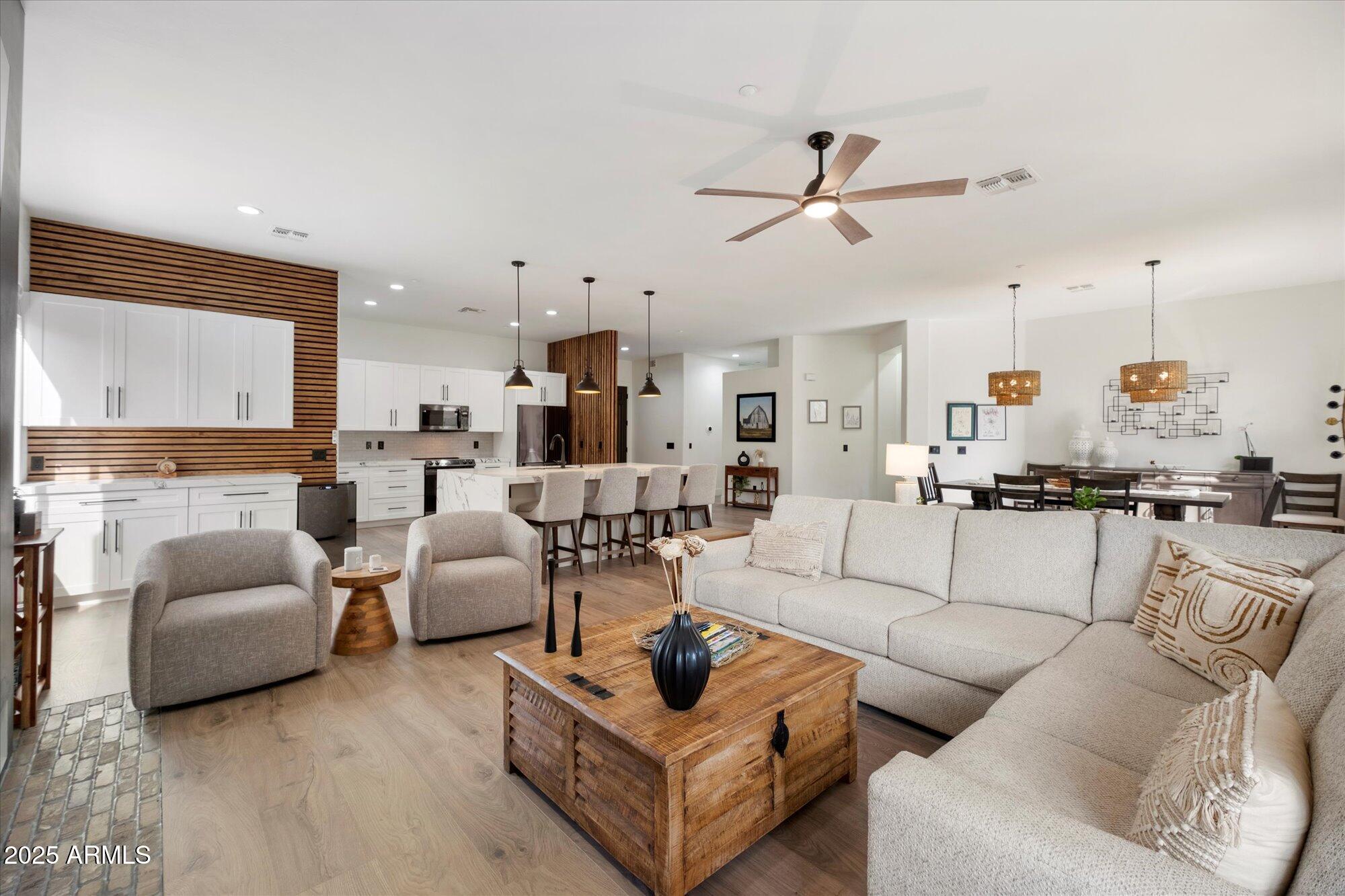 10559 E Sheena Drive E