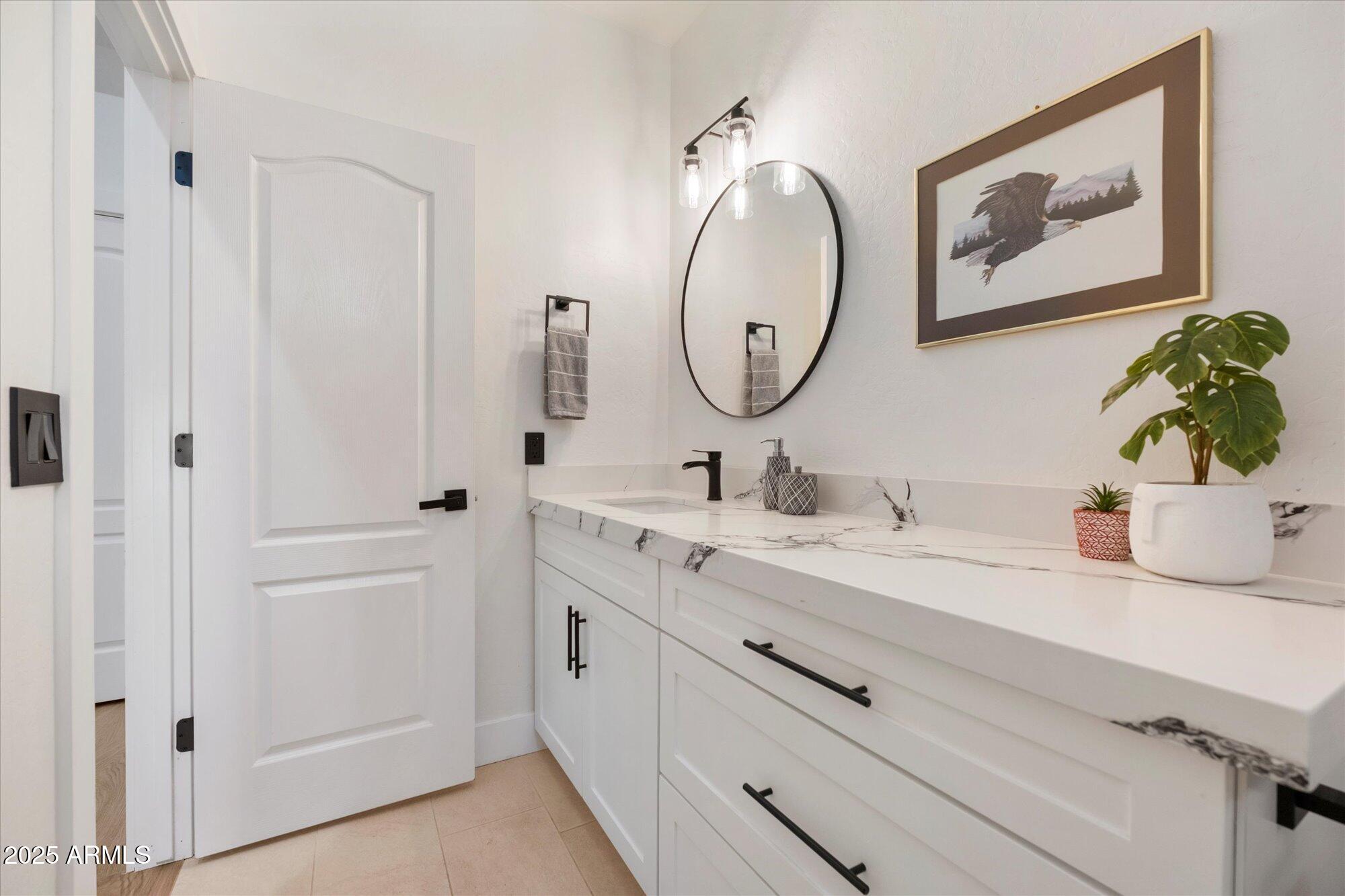 10559 E Sheena Drive E