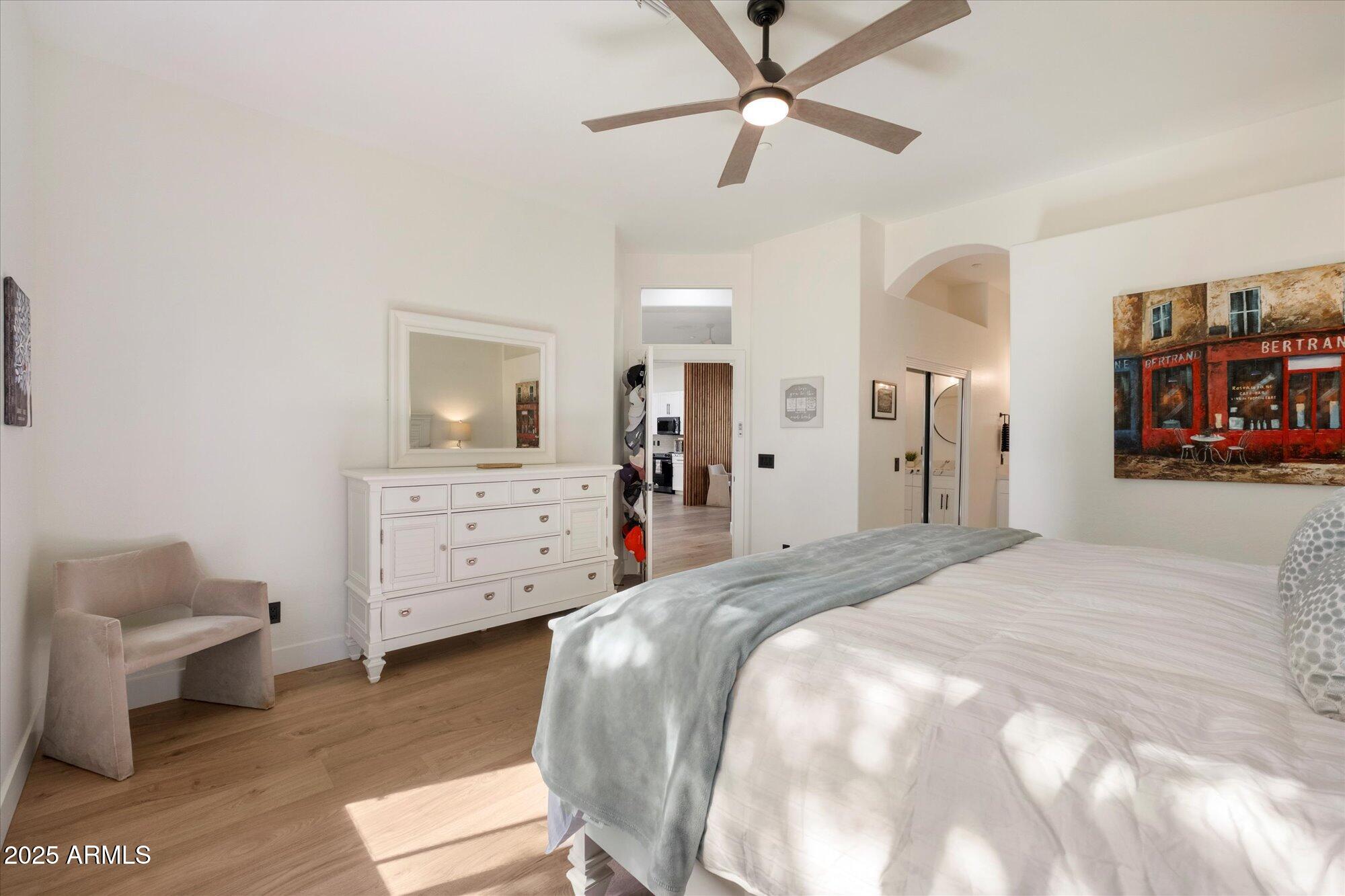 10559 E Sheena Drive E