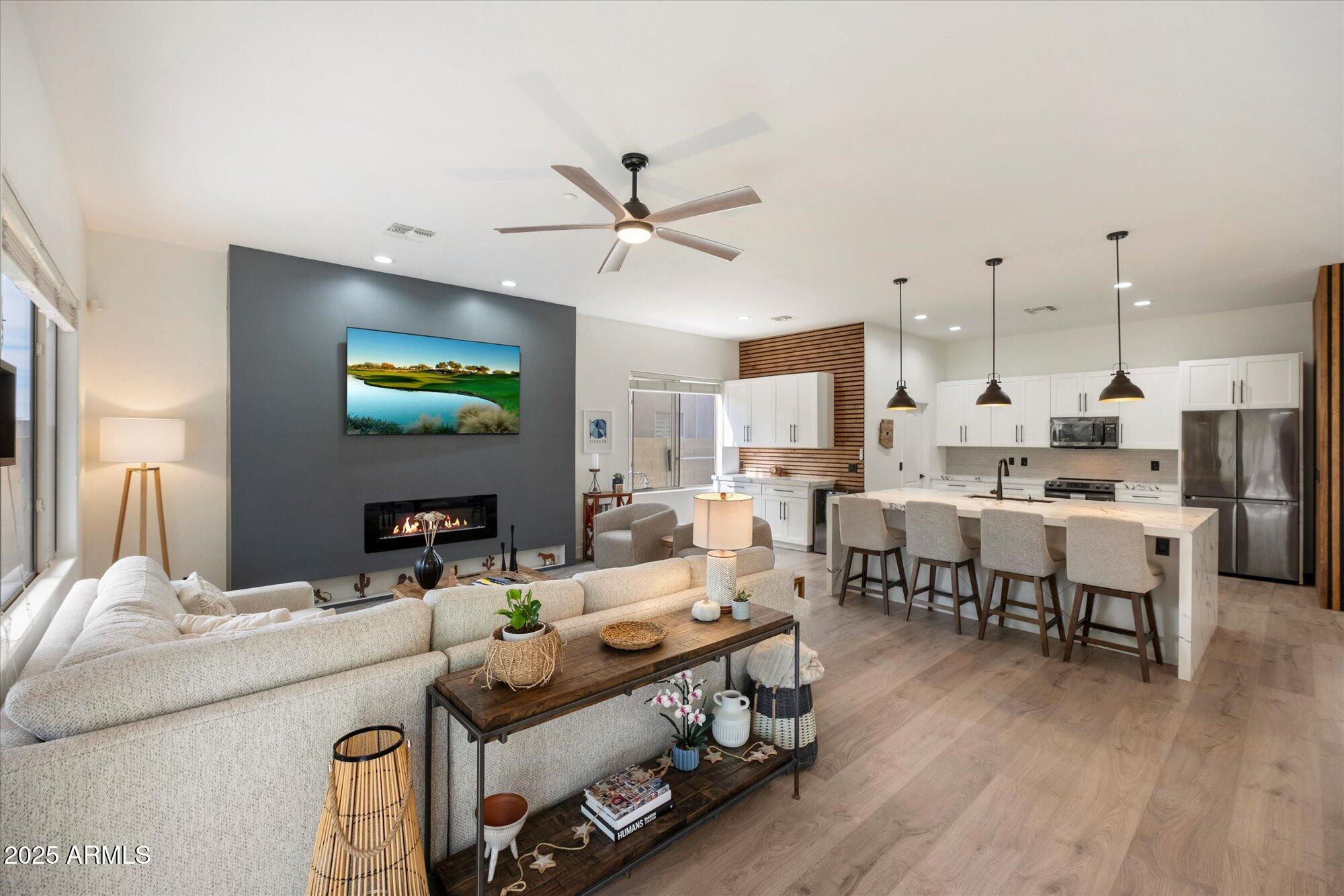 10559 E Sheena Drive E