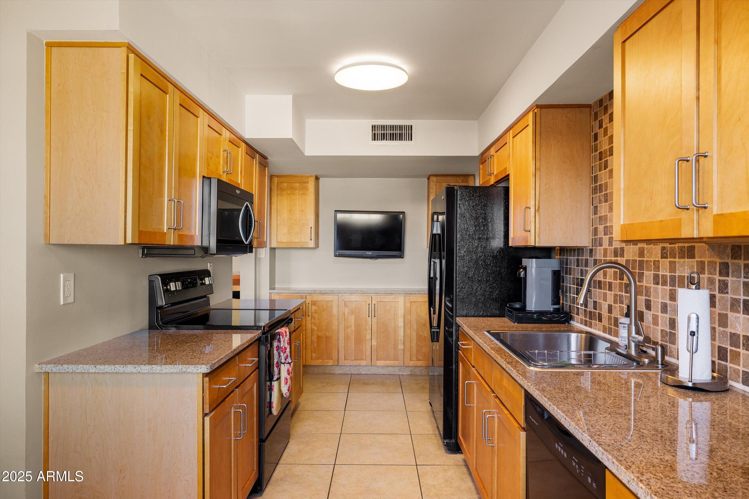 3600 N 5TH Avenue, 302