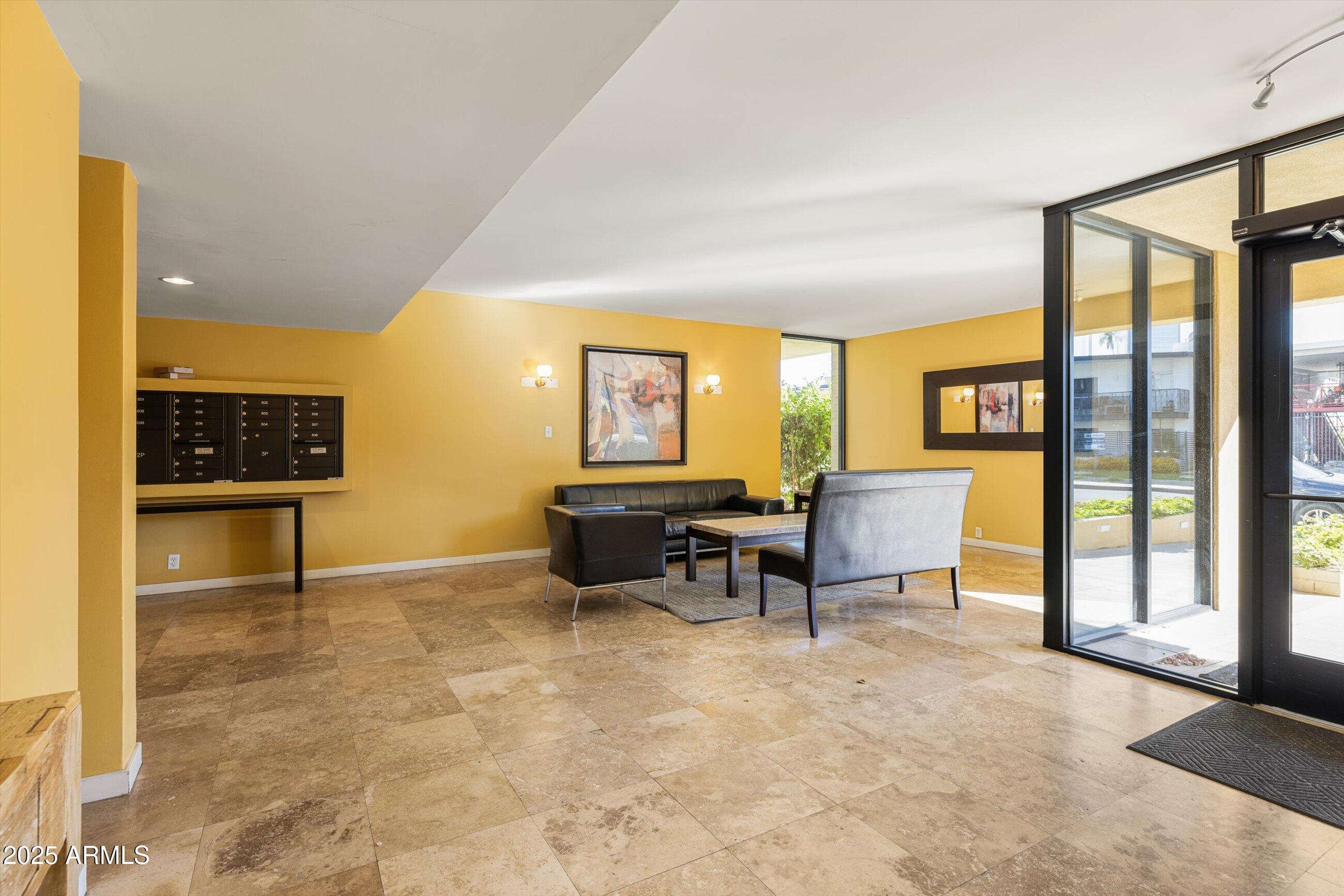 3600 N 5TH Avenue, 302