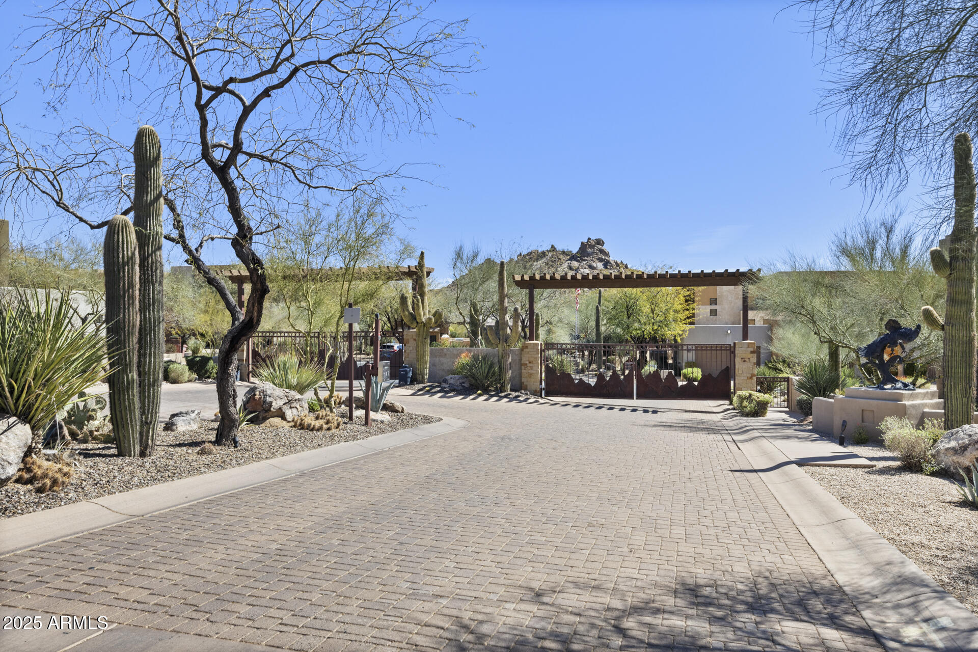 27000 N ALMA SCHOOL Parkway, 1024