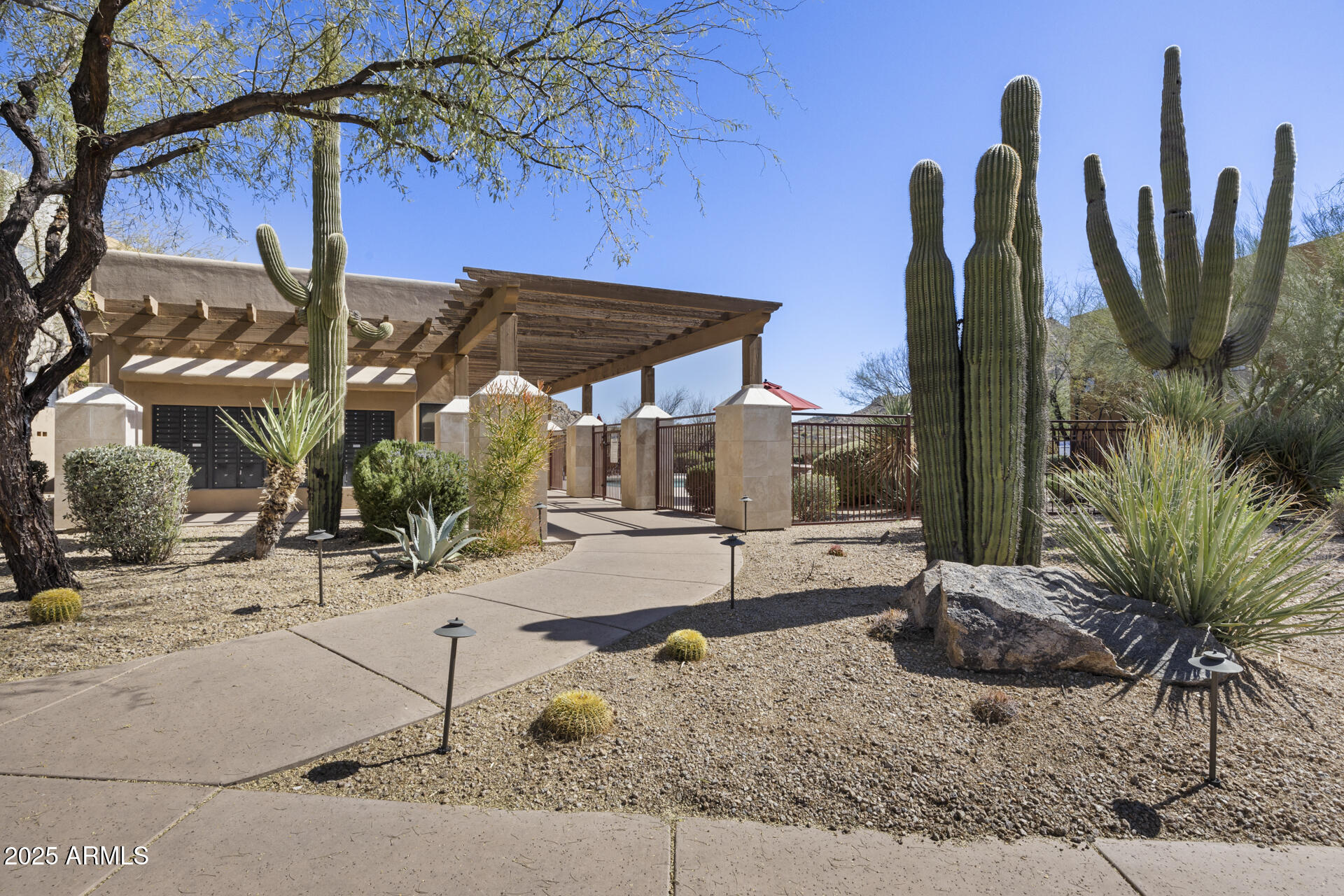 27000 N ALMA SCHOOL Parkway, 1024