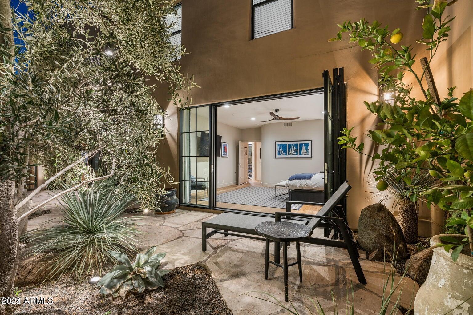 6711 E CAMELBACK Road, 41