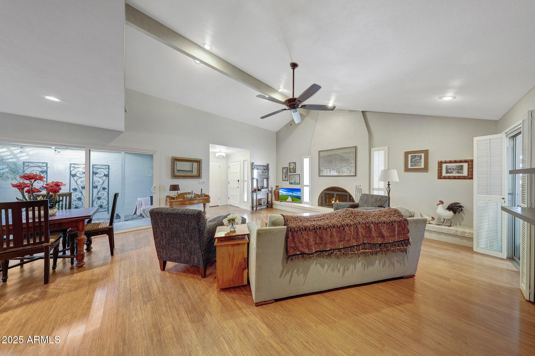 6643 N MAJORCA Way E