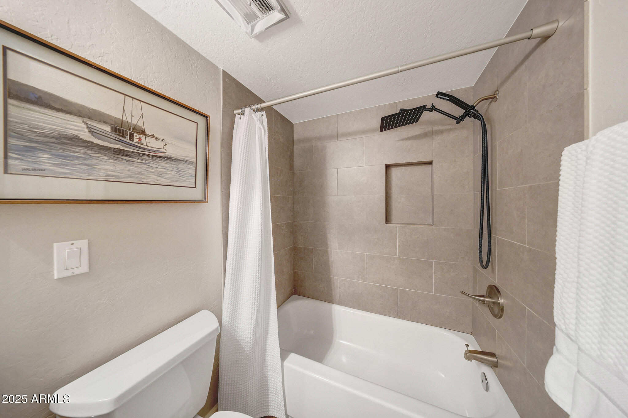 6643 N MAJORCA Way E