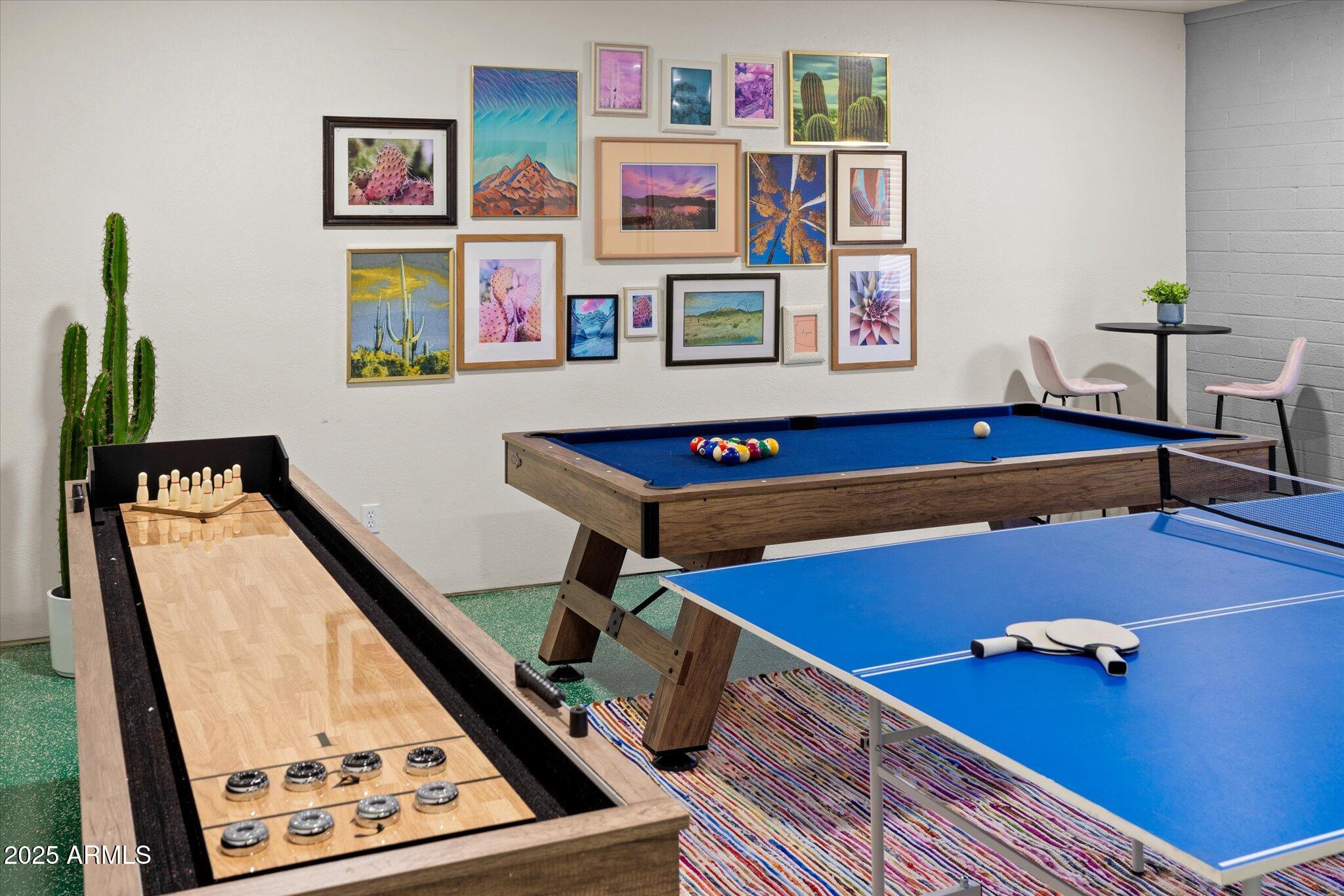 8701 E COLUMBUS Avenue