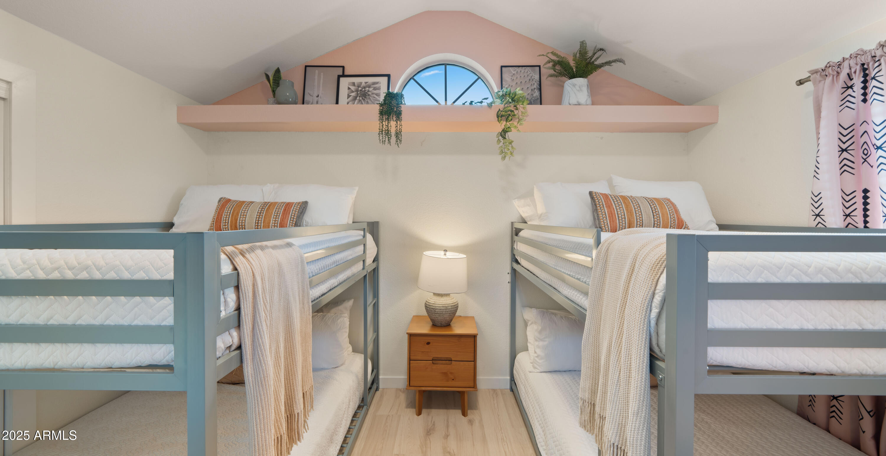 8701 E COLUMBUS Avenue