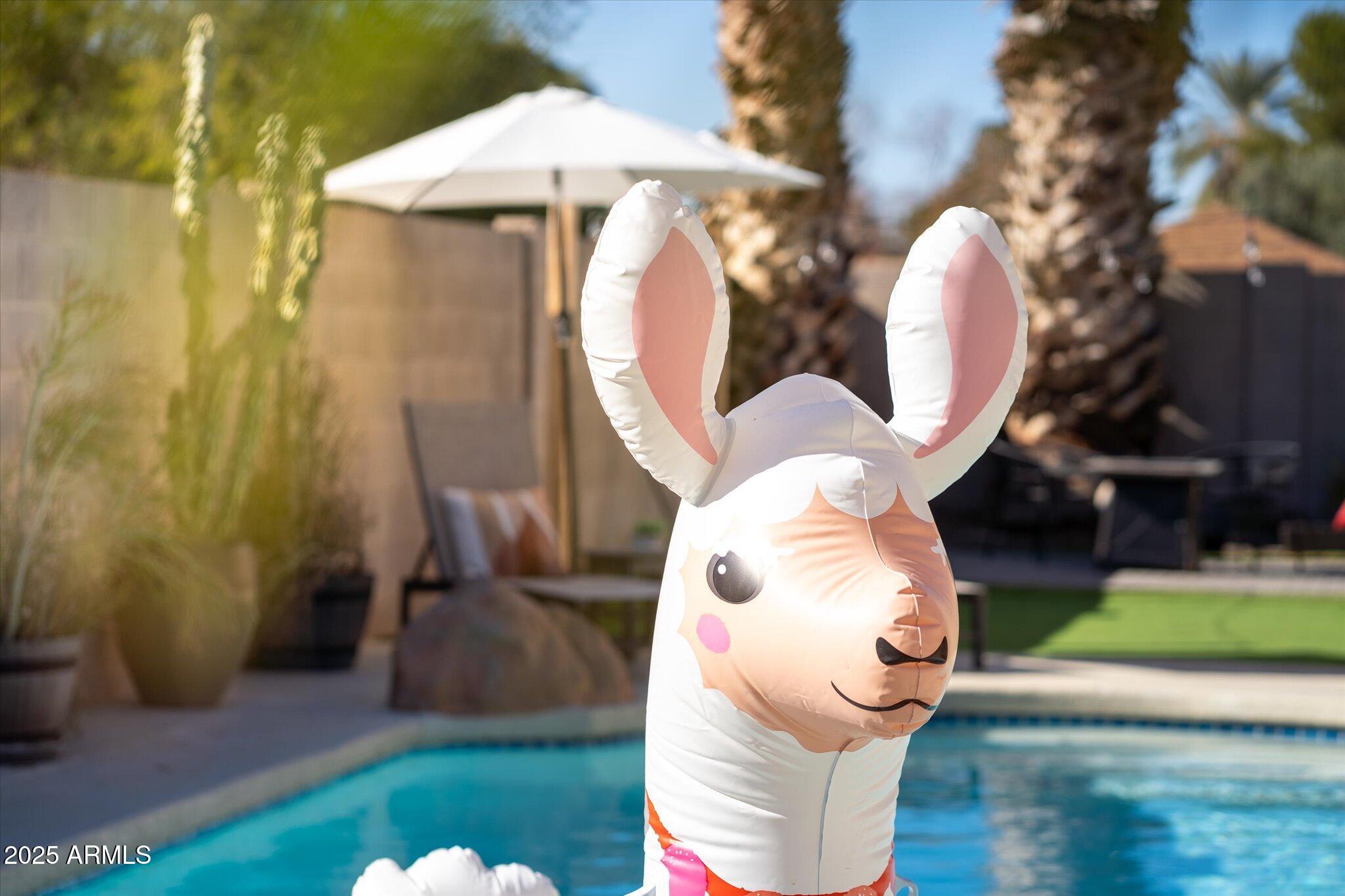 8701 E COLUMBUS Avenue