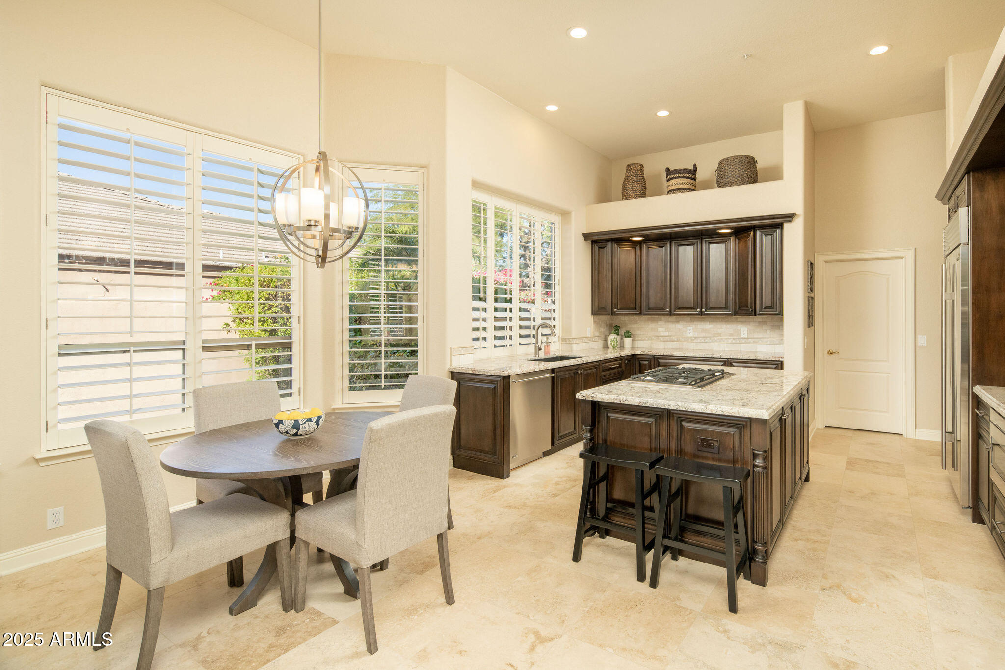 11753 E PARKVIEW Lane