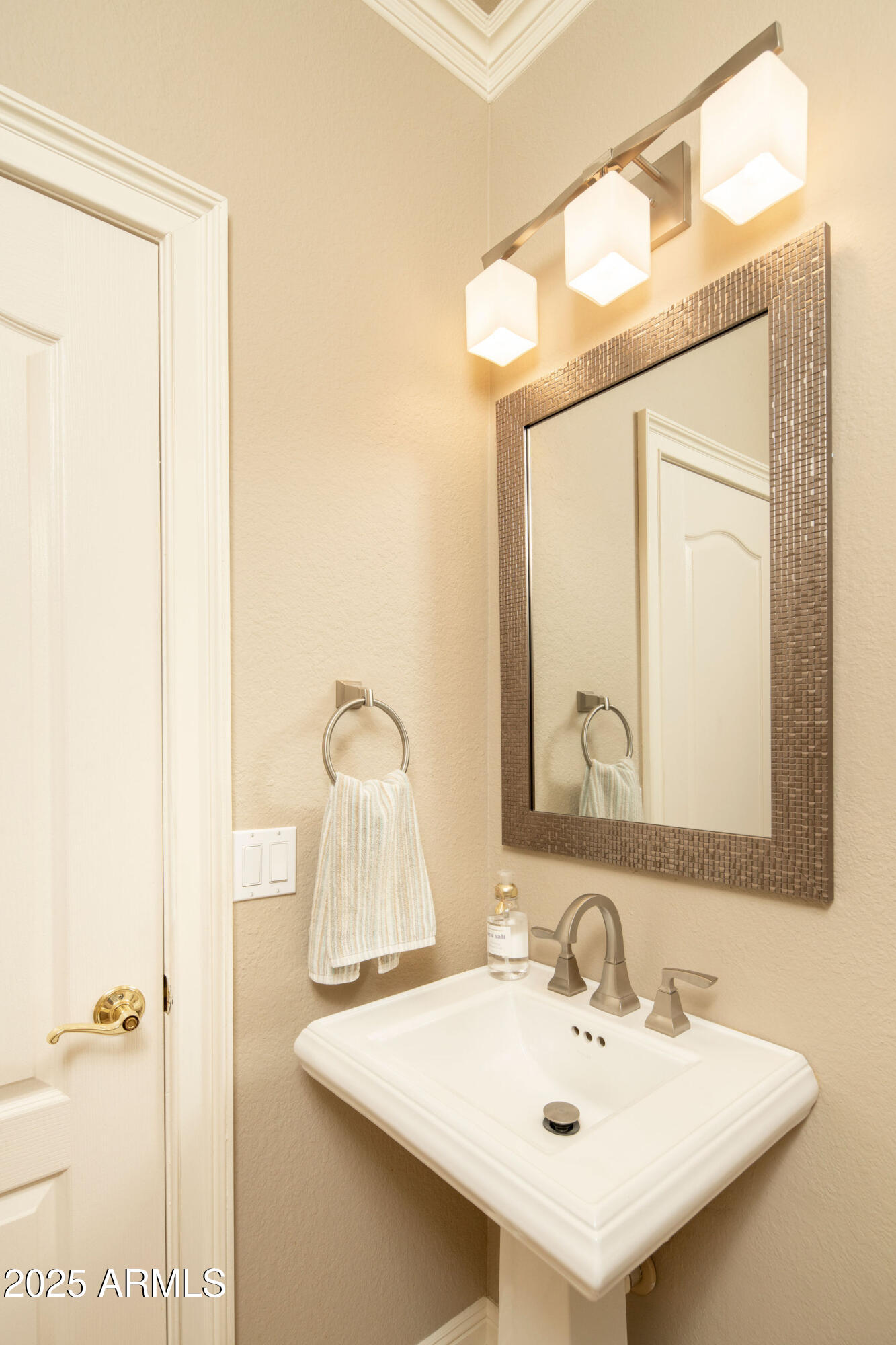 11753 E PARKVIEW Lane