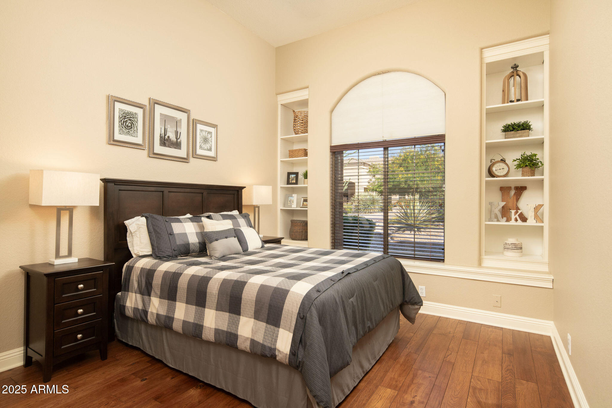 11753 E PARKVIEW Lane