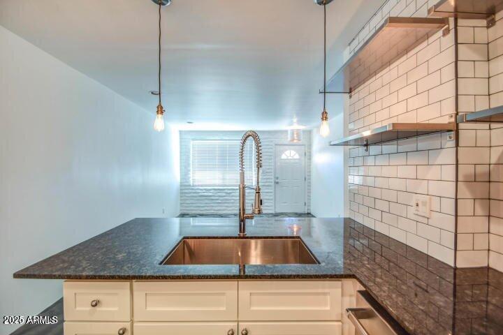 3445 N 36TH Street, 30