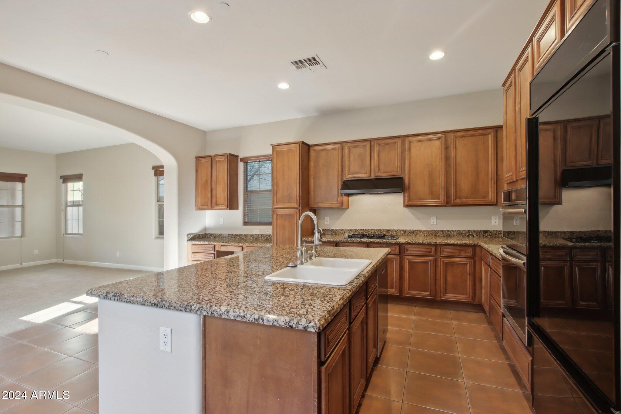 9344 E VIA DE VAQUERO Drive