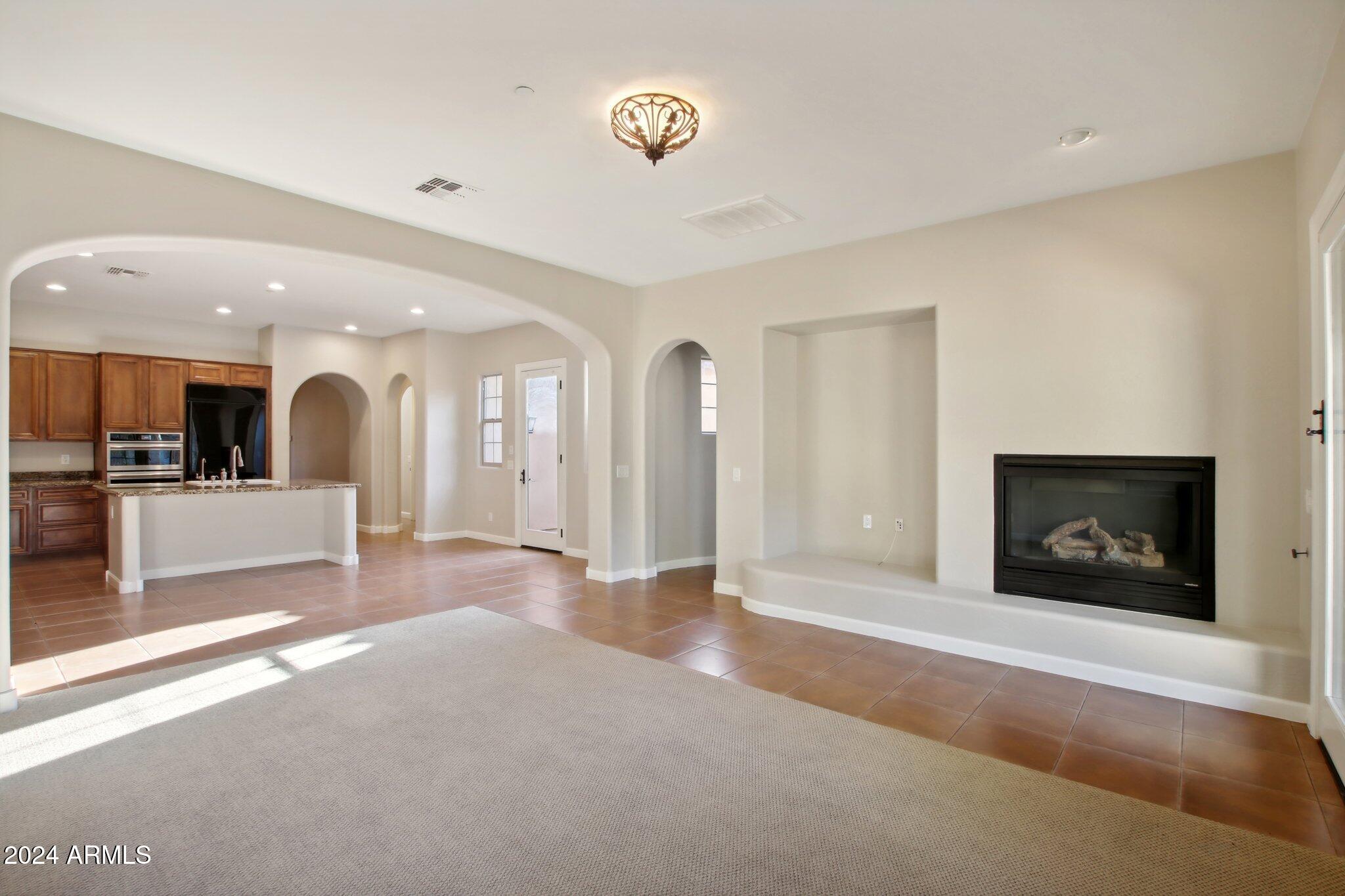 9344 E VIA DE VAQUERO Drive