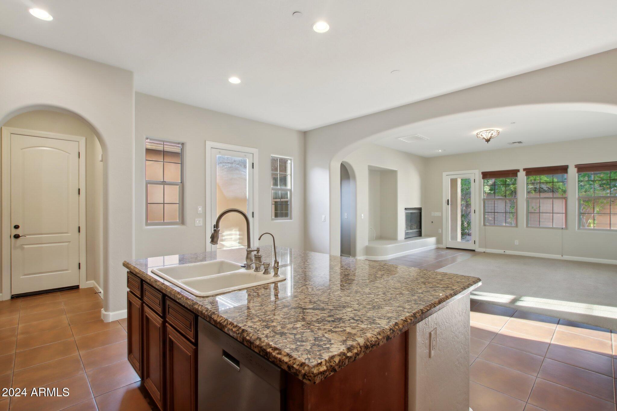 9344 E VIA DE VAQUERO Drive