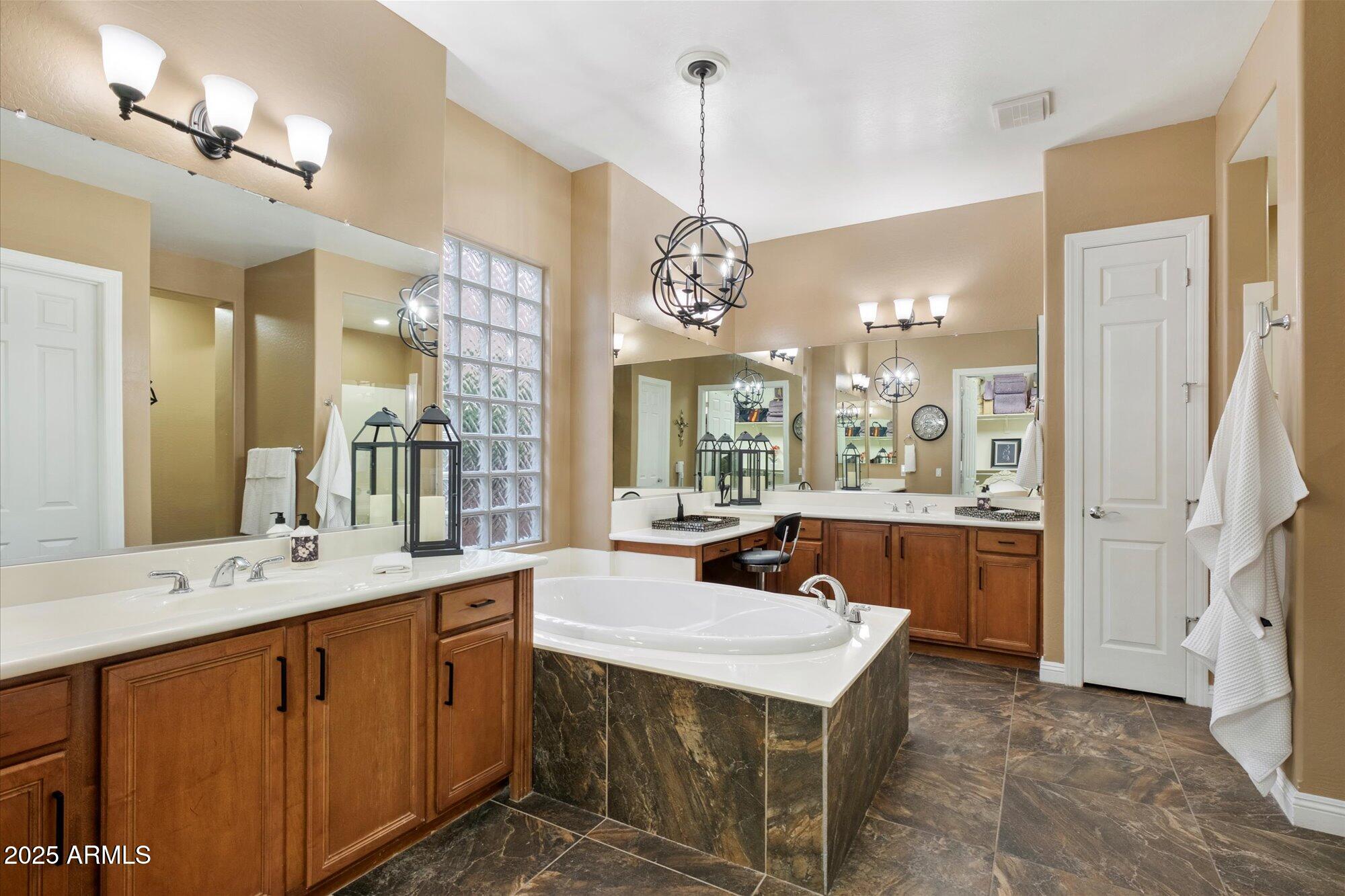 2323 W Villa Cassandra Drive