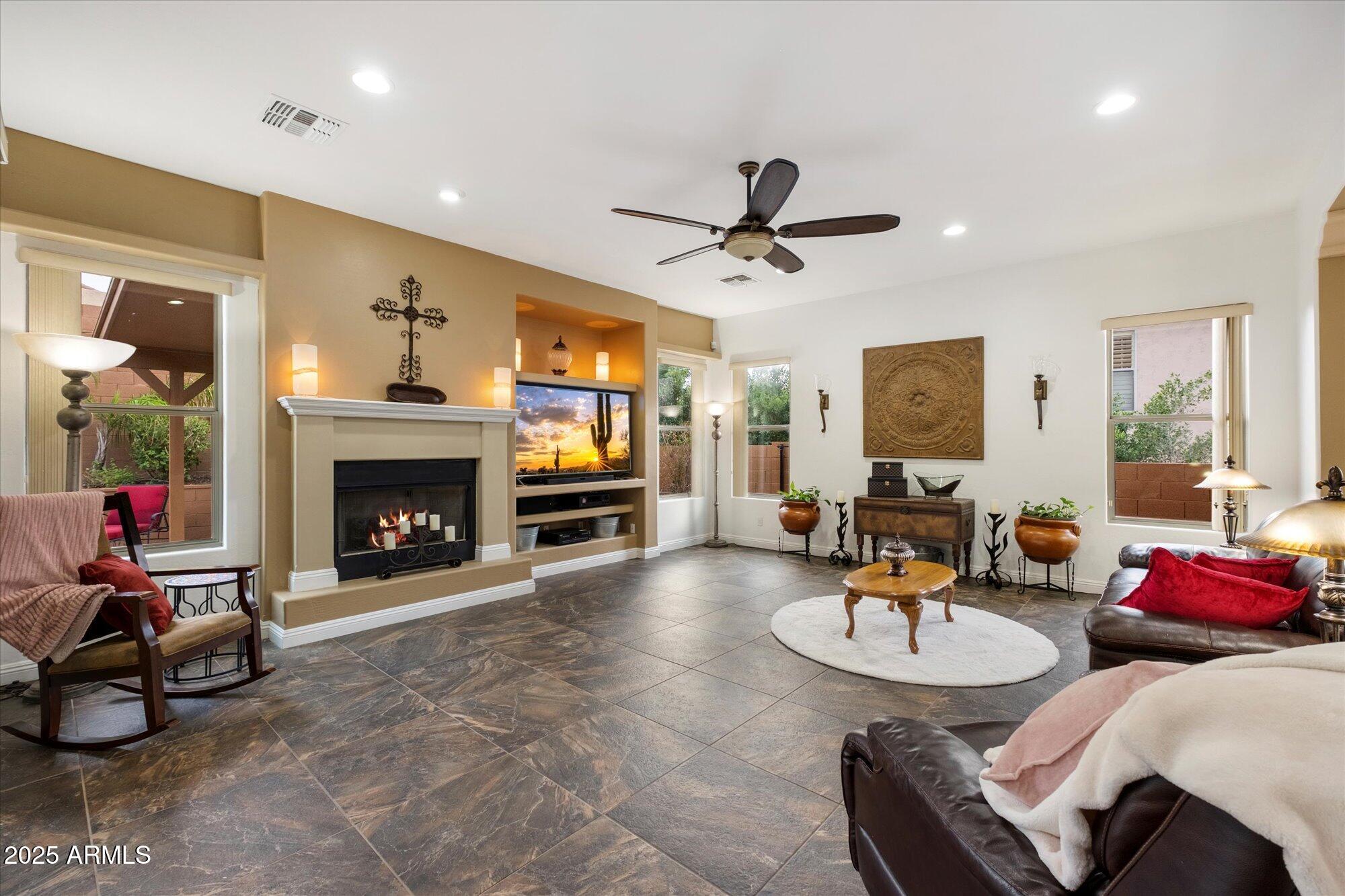 2323 W Villa Cassandra Drive