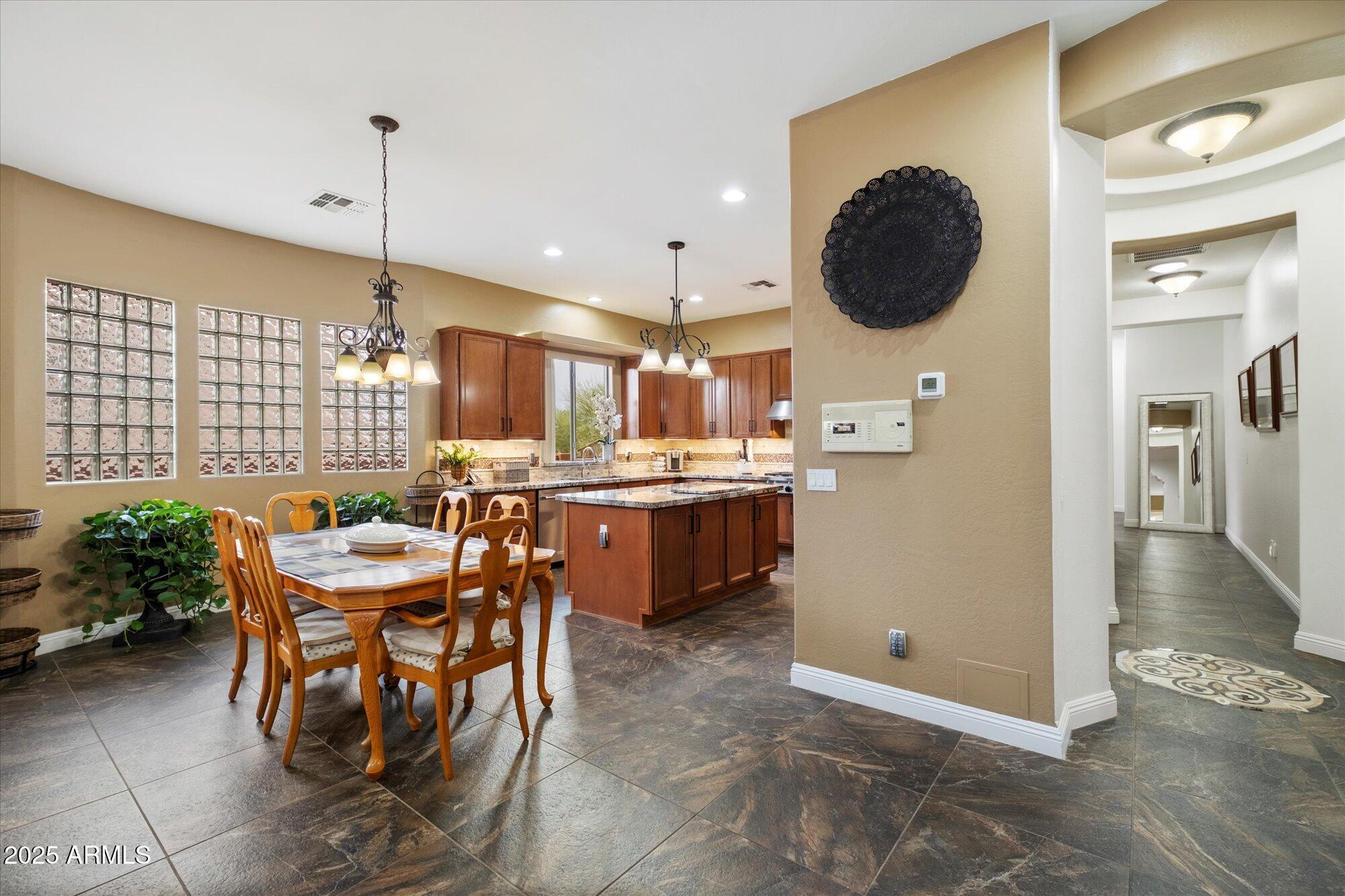 2323 W Villa Cassandra Drive