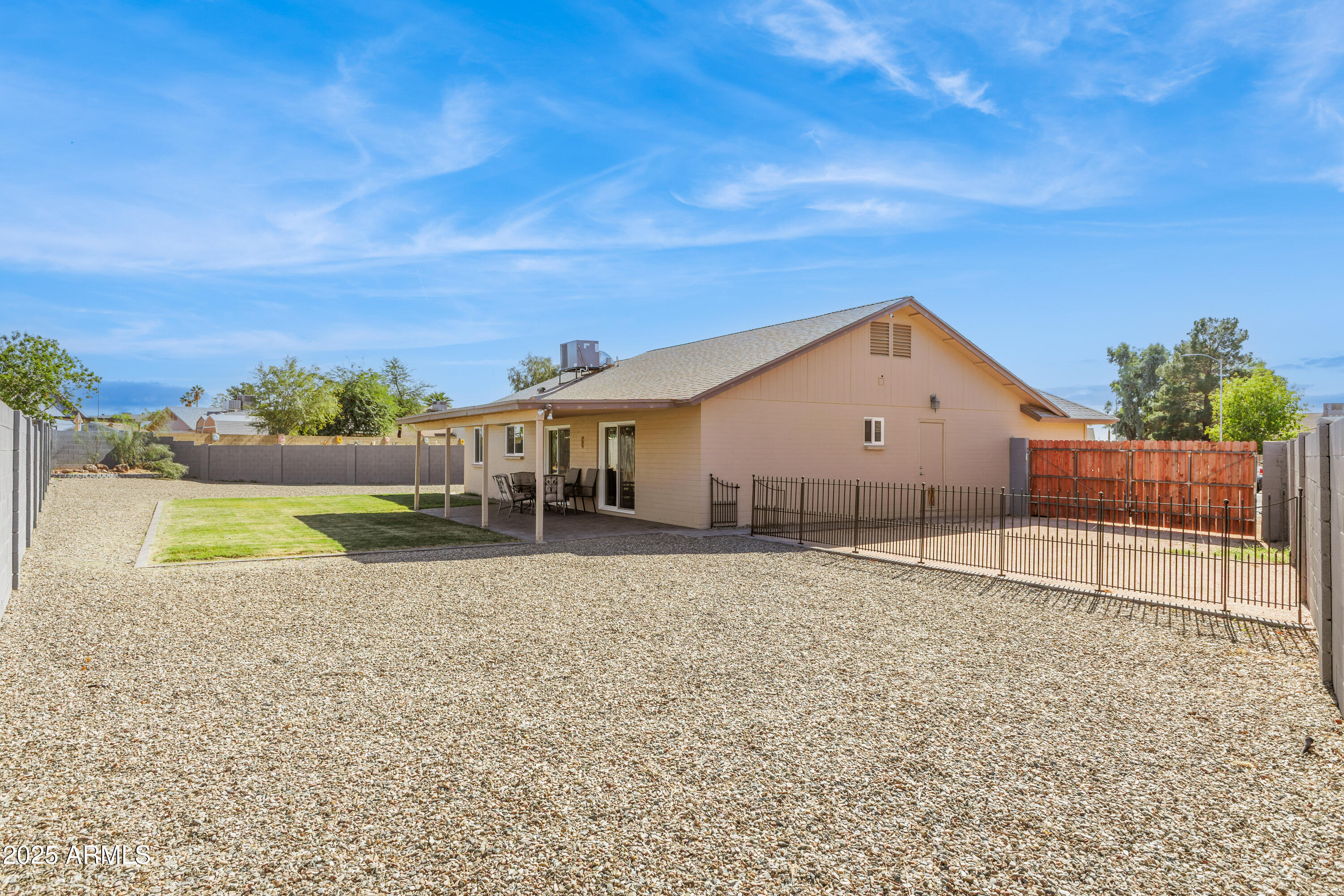 6102 E FAIRFIELD Street