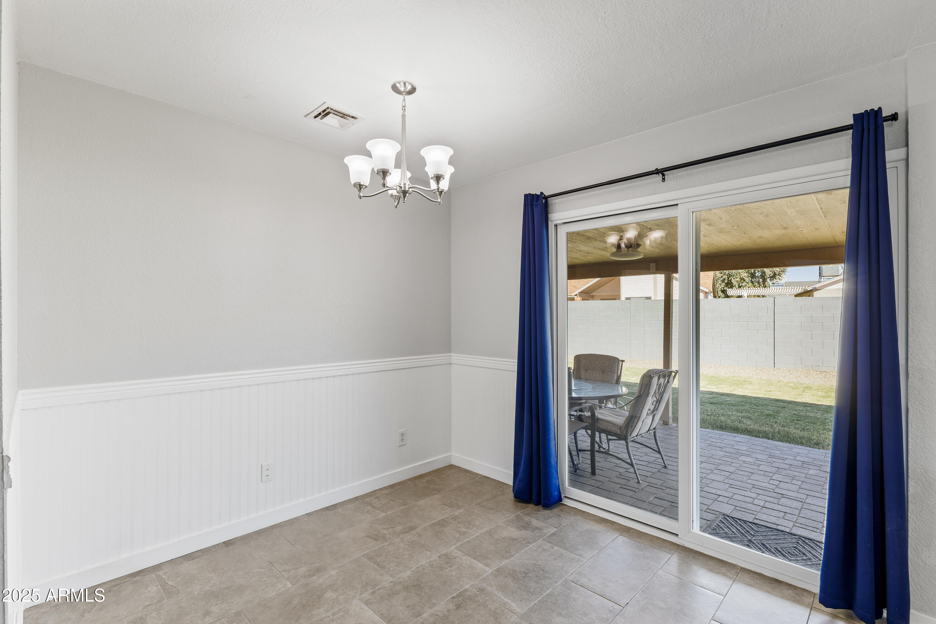 6102 E FAIRFIELD Street