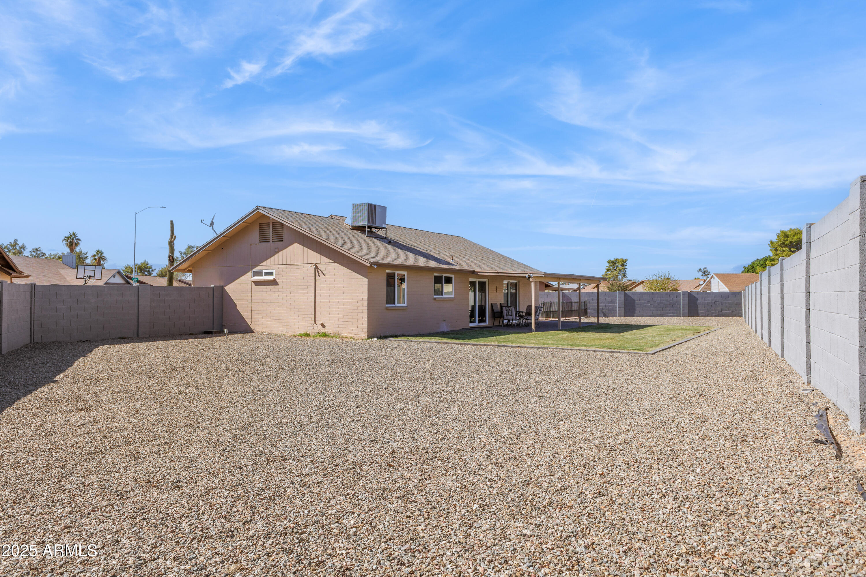 6102 E FAIRFIELD Street