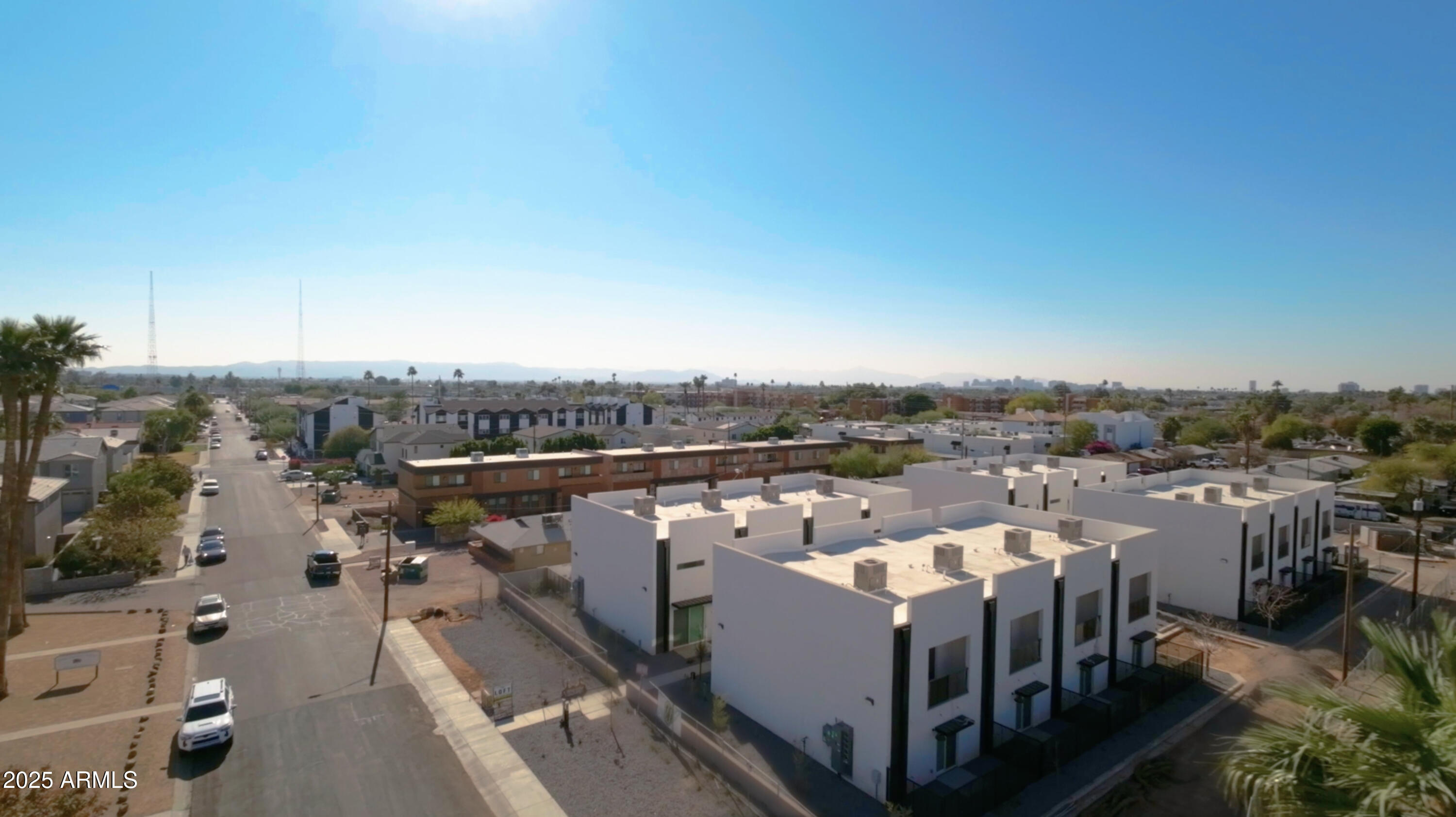 3130 N 37TH Street, 13